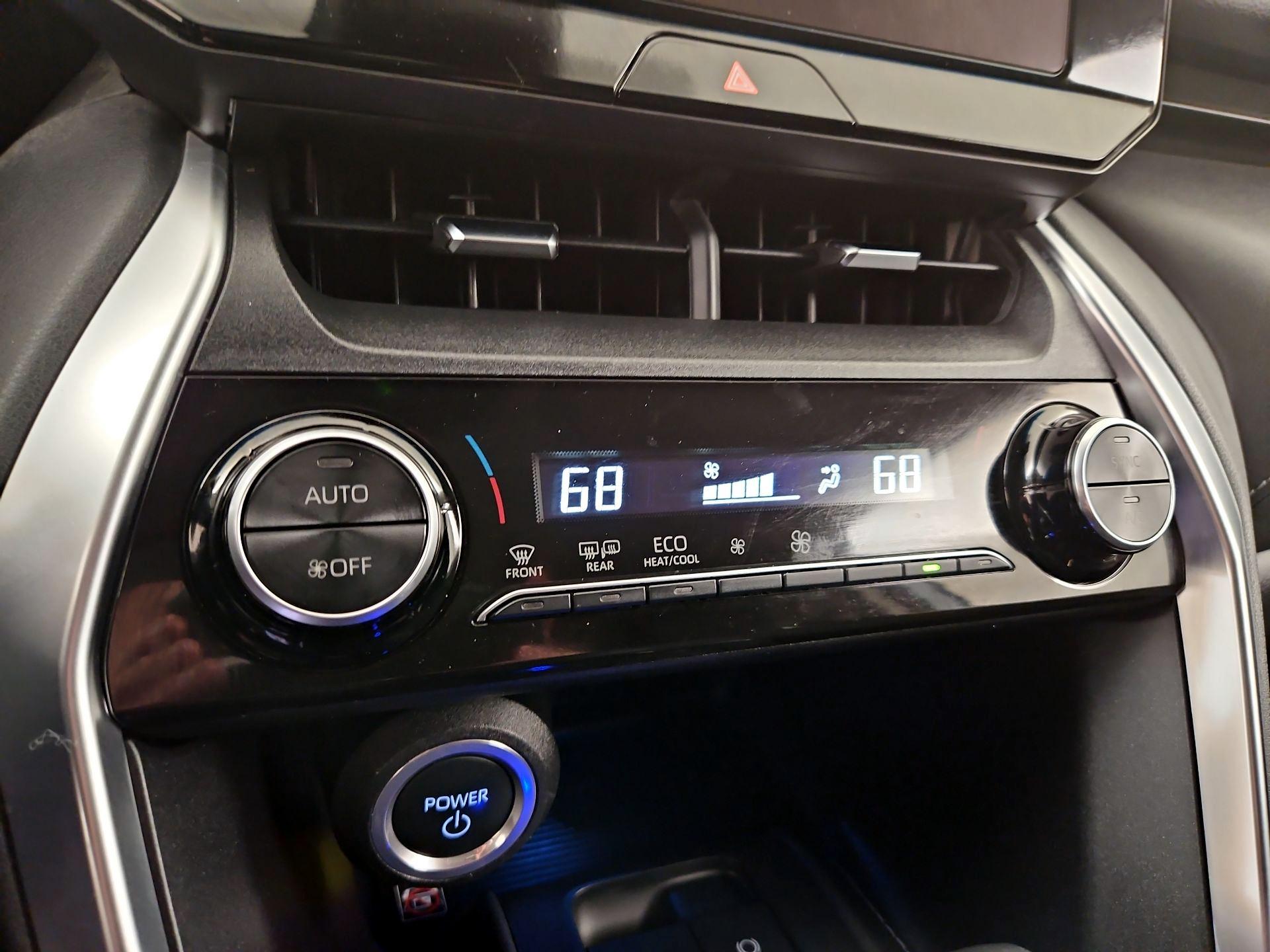 Thumbnail: 2024 Toyota Venza - 16