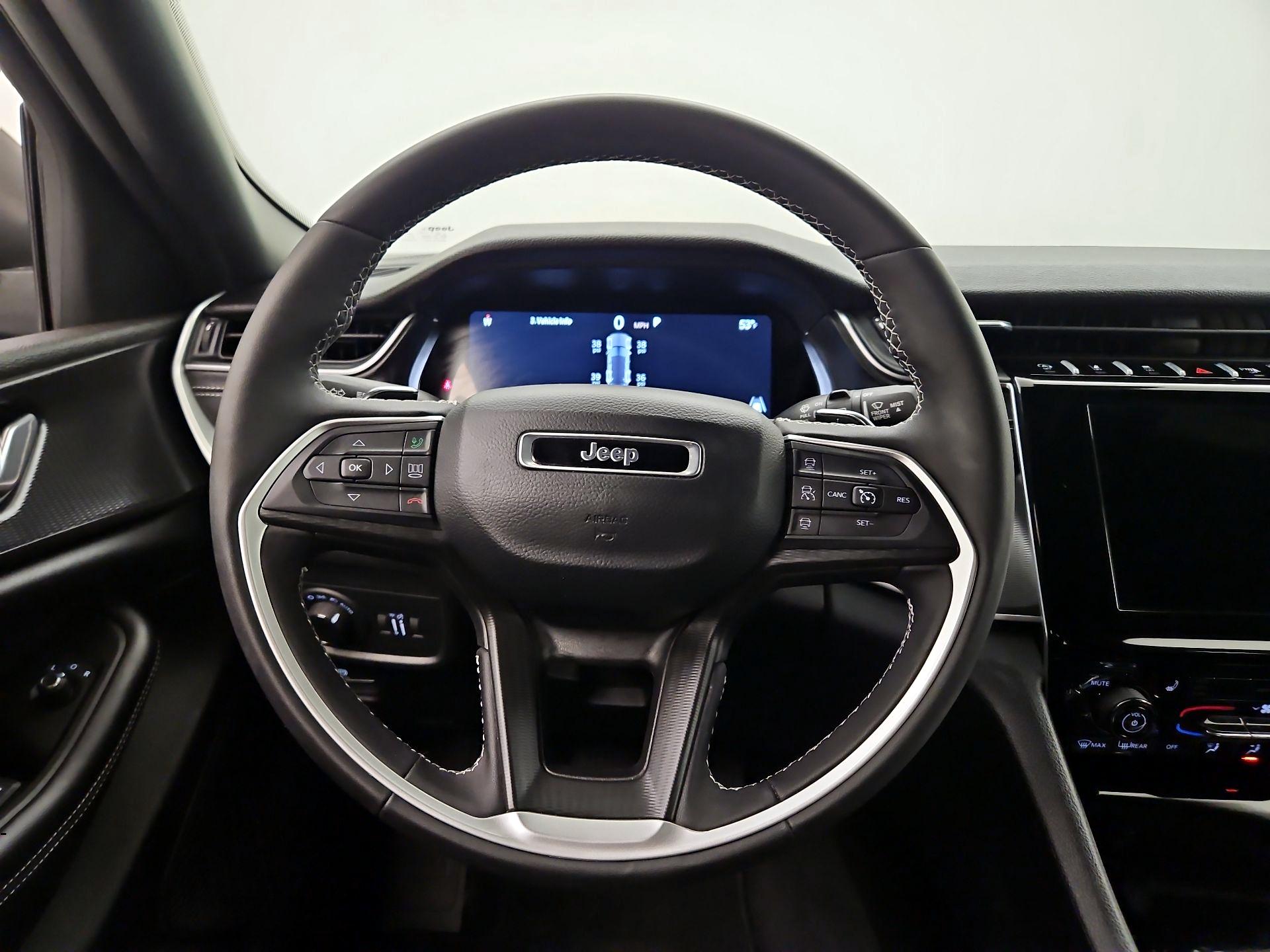 Thumbnail: 2025 Jeep Grand Cherokee - 10