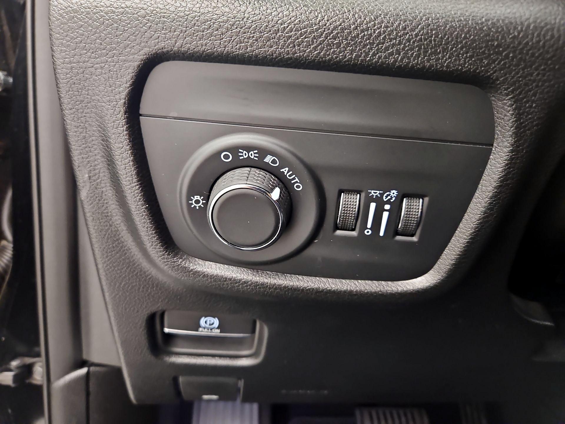 Thumbnail: 2025 Jeep Grand Cherokee - 13