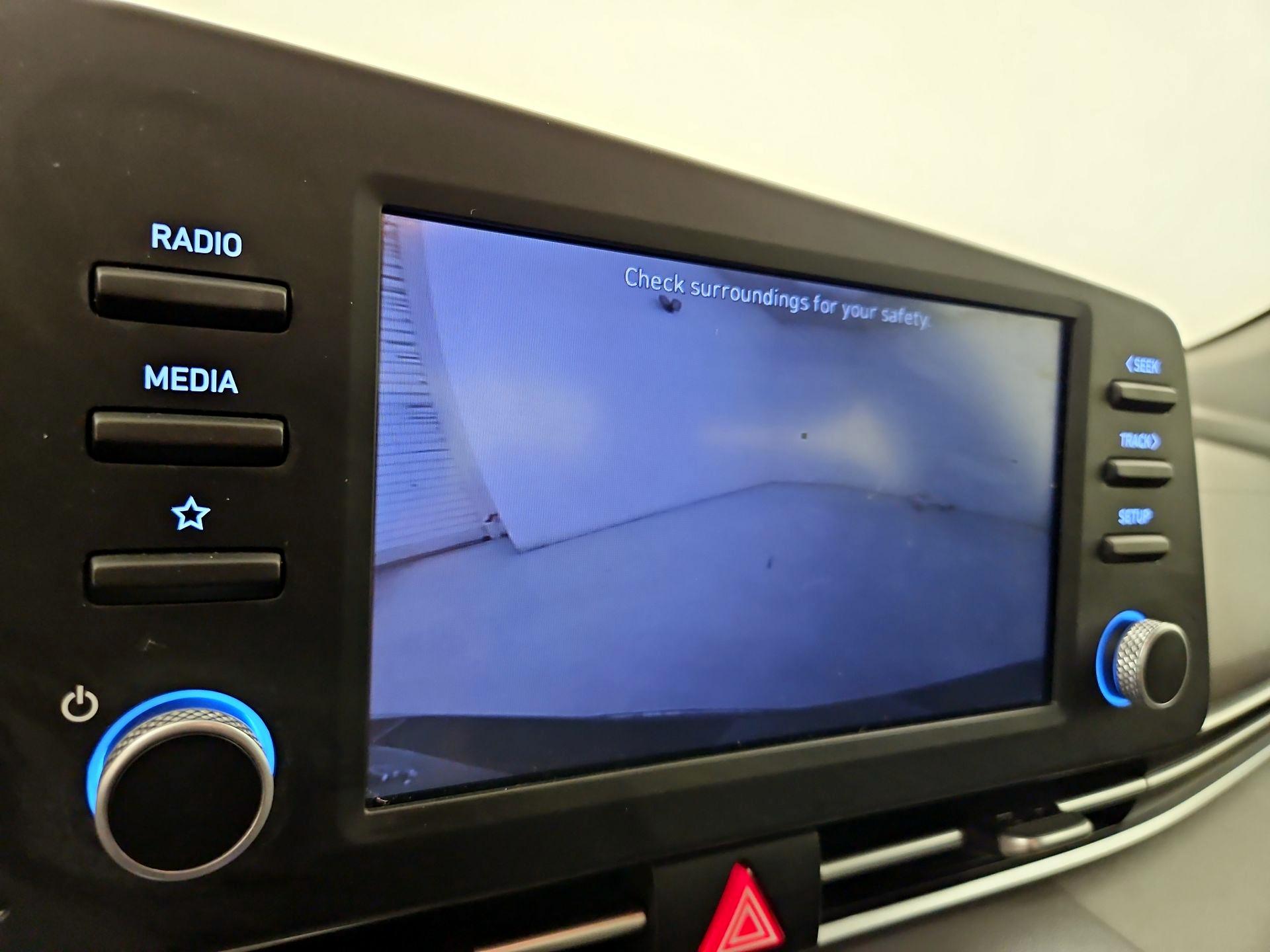 Thumbnail: 2022 Hyundai Elantra - 14