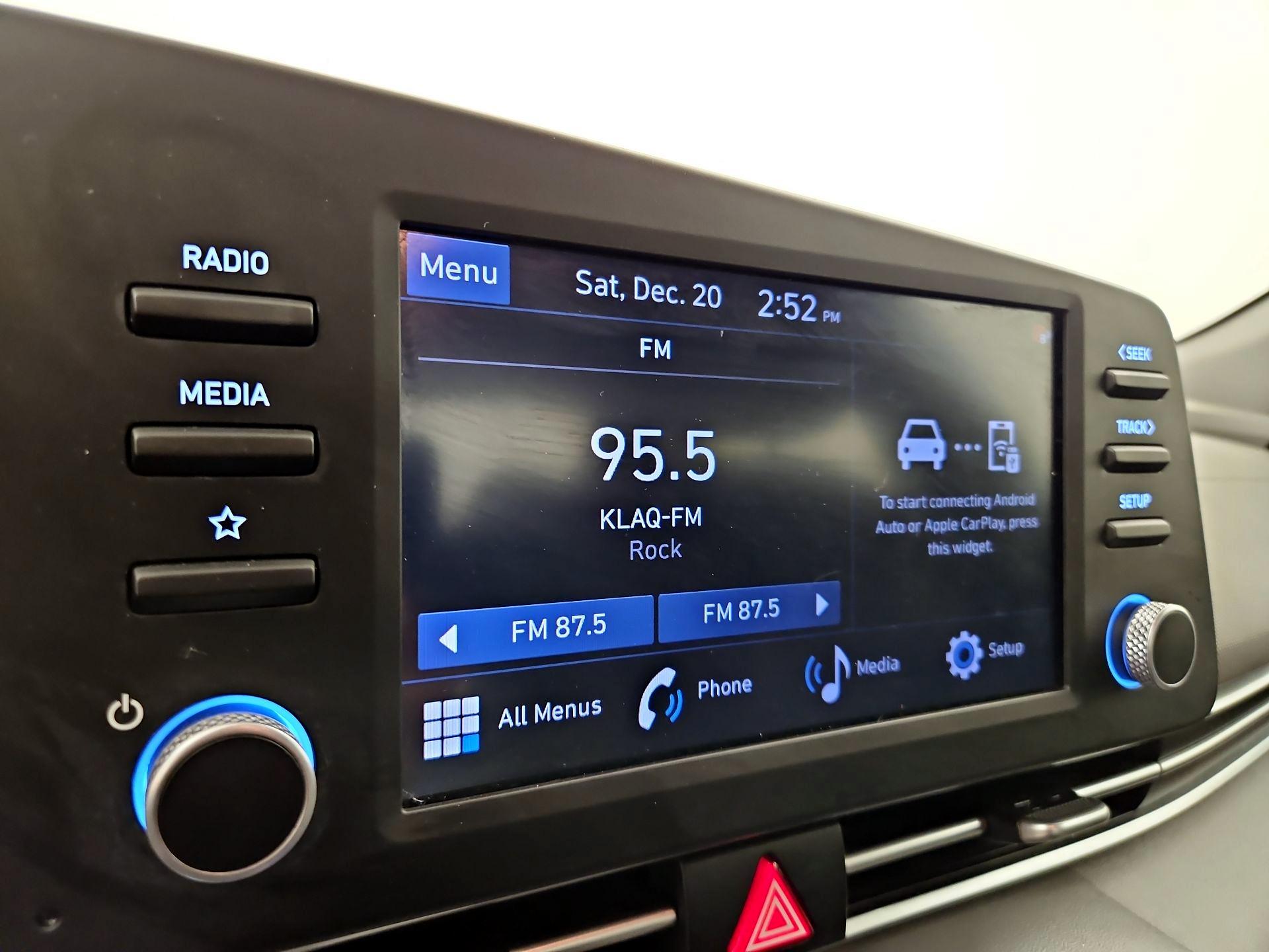 Thumbnail: 2022 Hyundai Elantra - 15