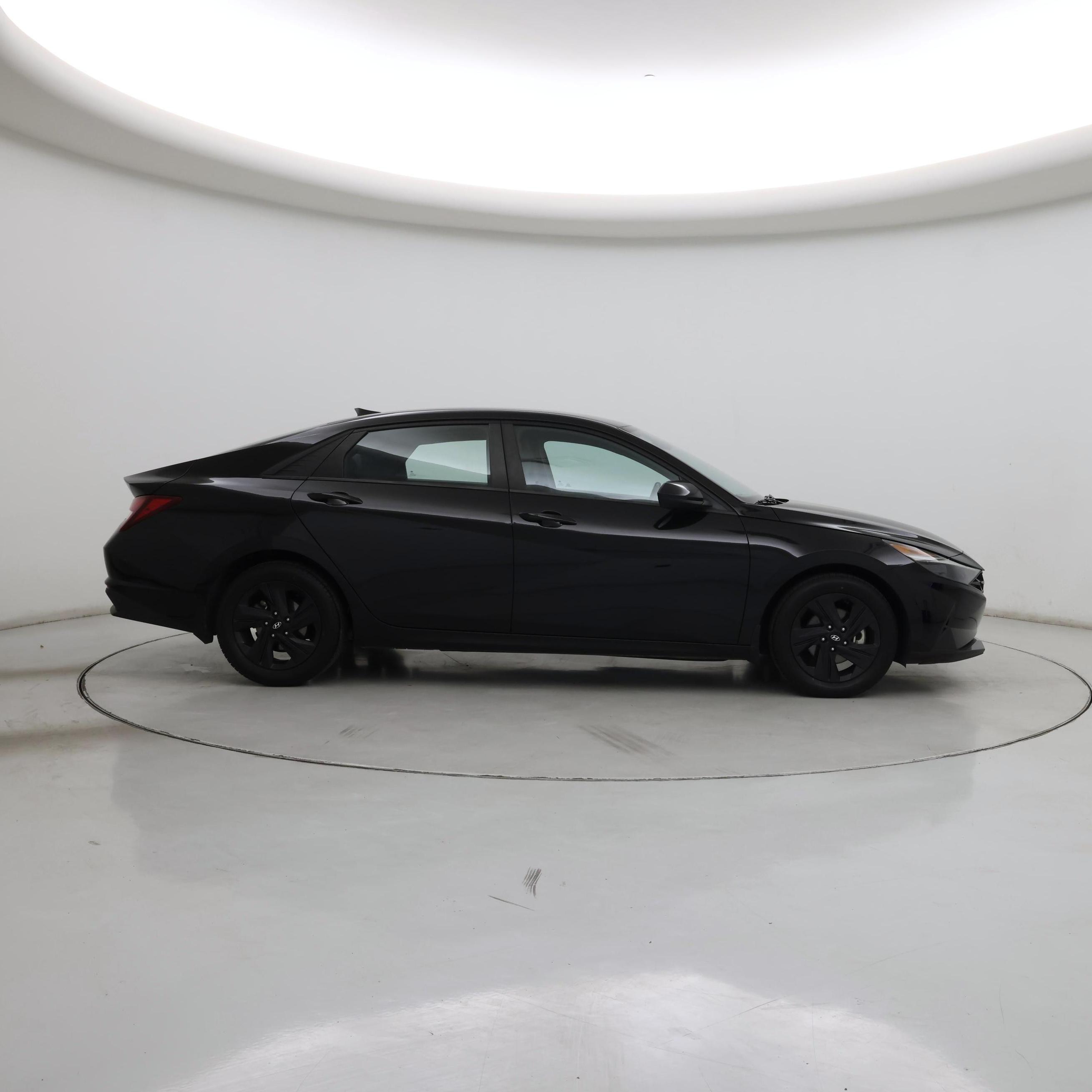 Thumbnail: 2022 Hyundai Elantra - 7