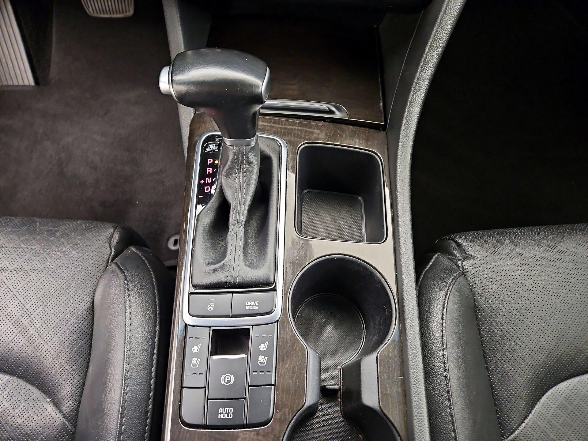 Thumbnail: 2017 Kia Optima - 18