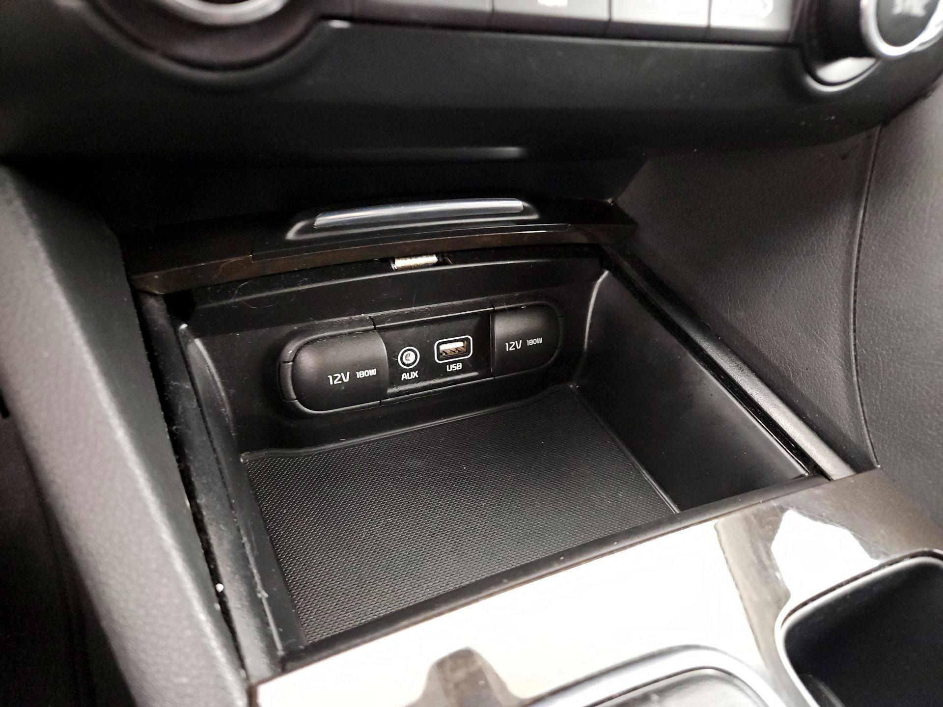 Thumbnail: 2017 Kia Optima - 19