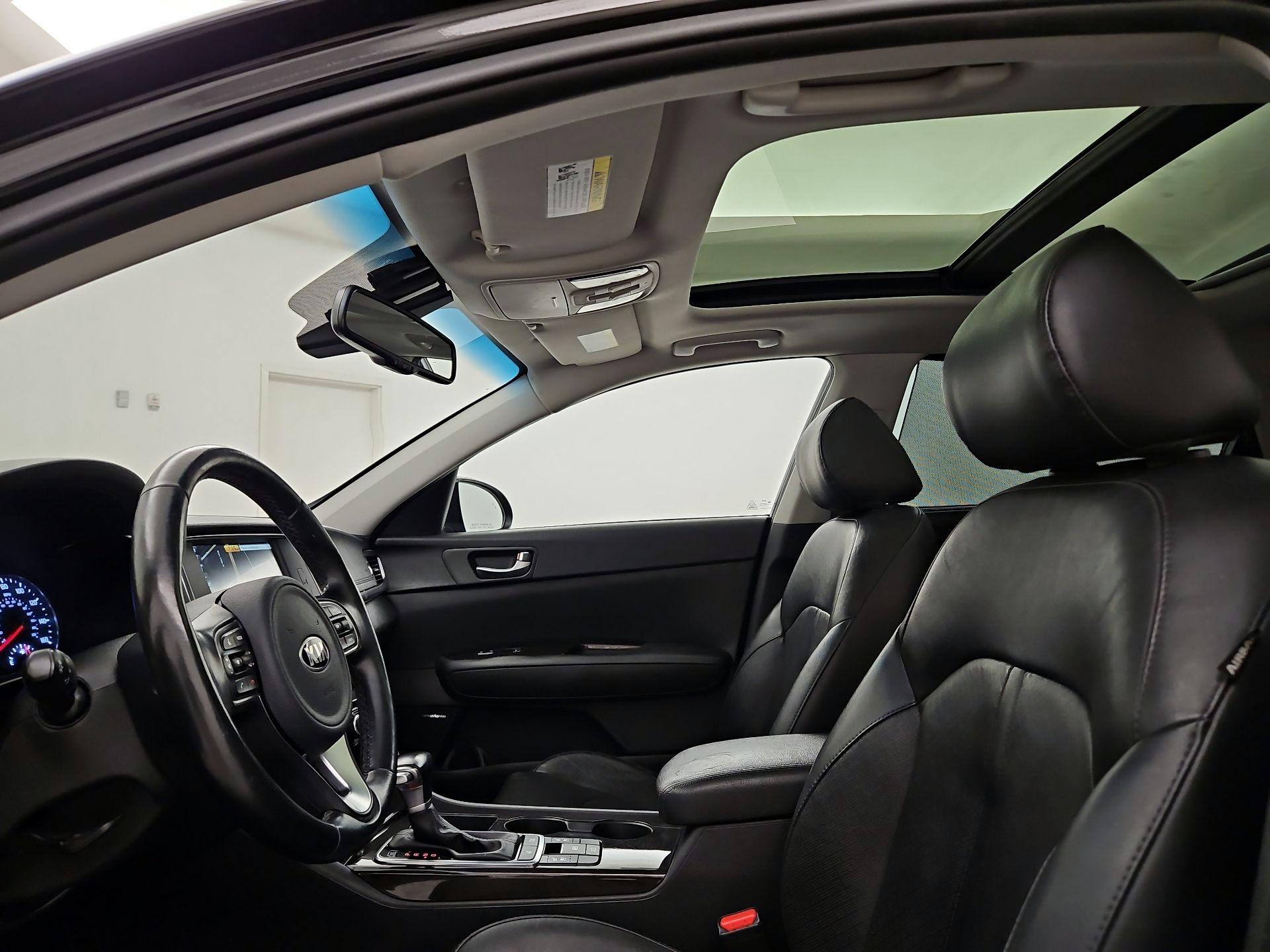 Thumbnail: 2017 Kia Optima - 20