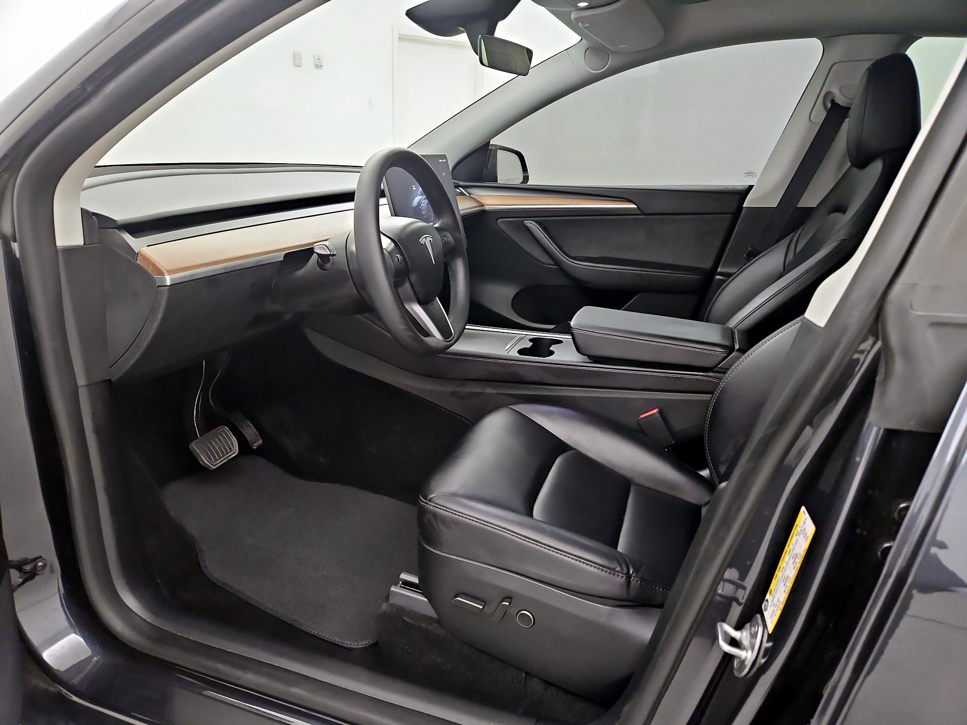 Thumbnail: 2024 Tesla Model Y - 11