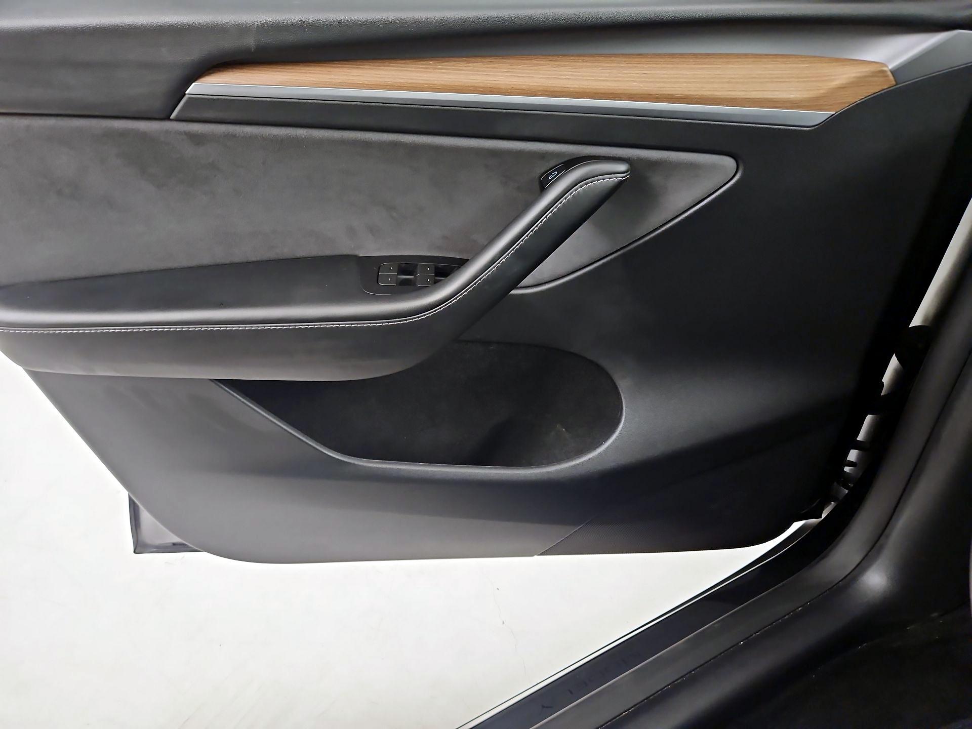 Thumbnail: 2024 Tesla Model Y - 12