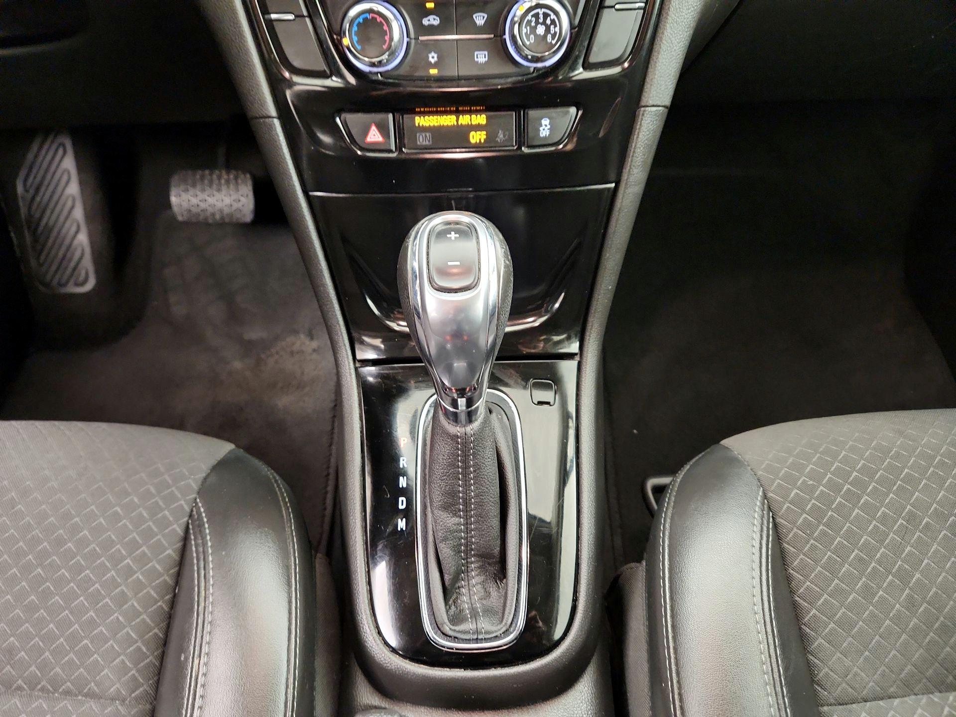 Thumbnail: 2019 Buick Encore - 17