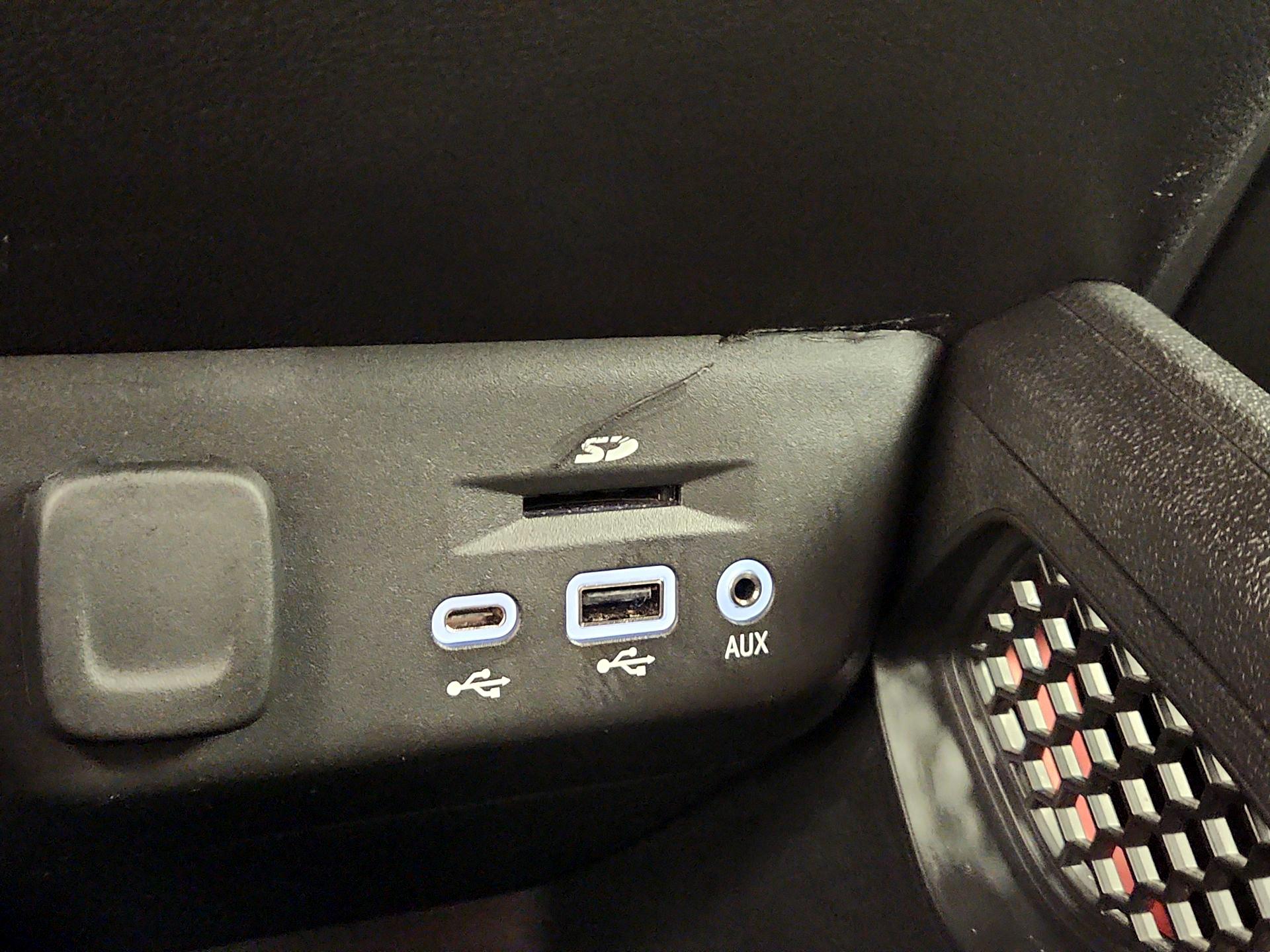 Thumbnail: 2022 Chevrolet TrailBlazer - 18