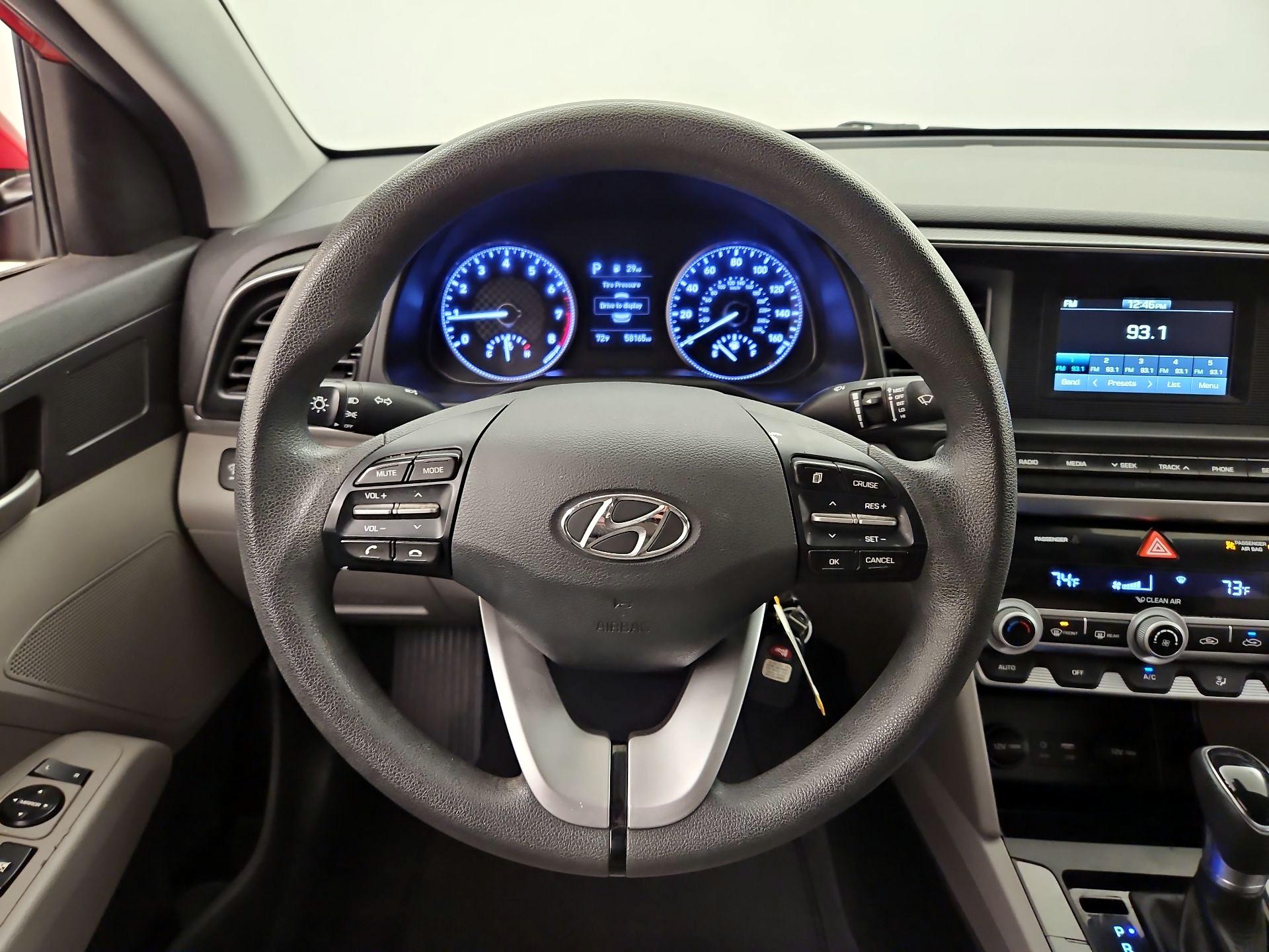 Thumbnail: 2020 Hyundai Elantra - 10