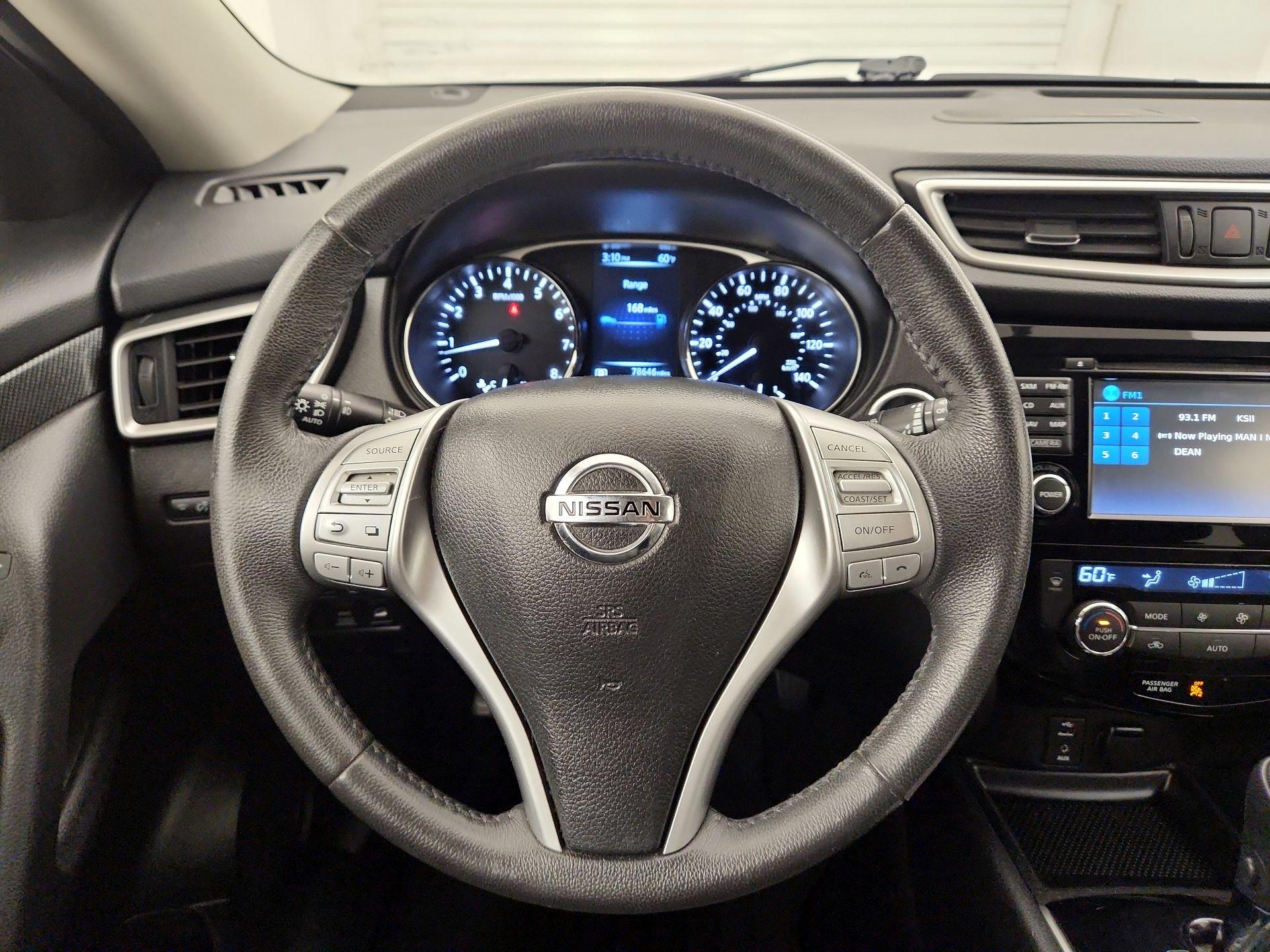 Thumbnail: 2015 Nissan Rogue - 10