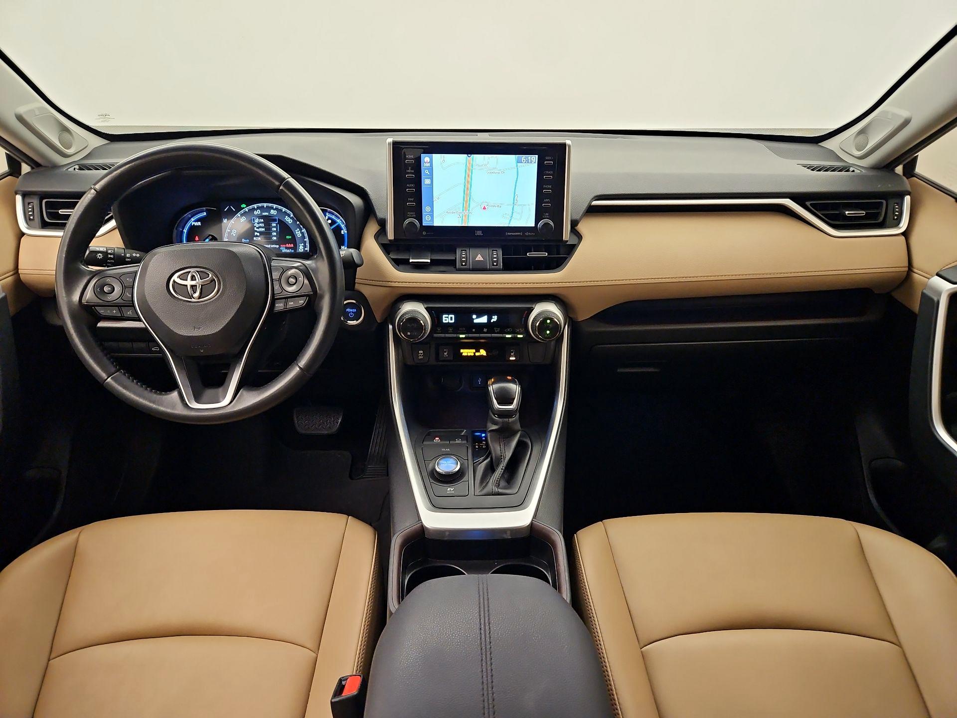 Thumbnail: 2021 Toyota RAV4 - 9