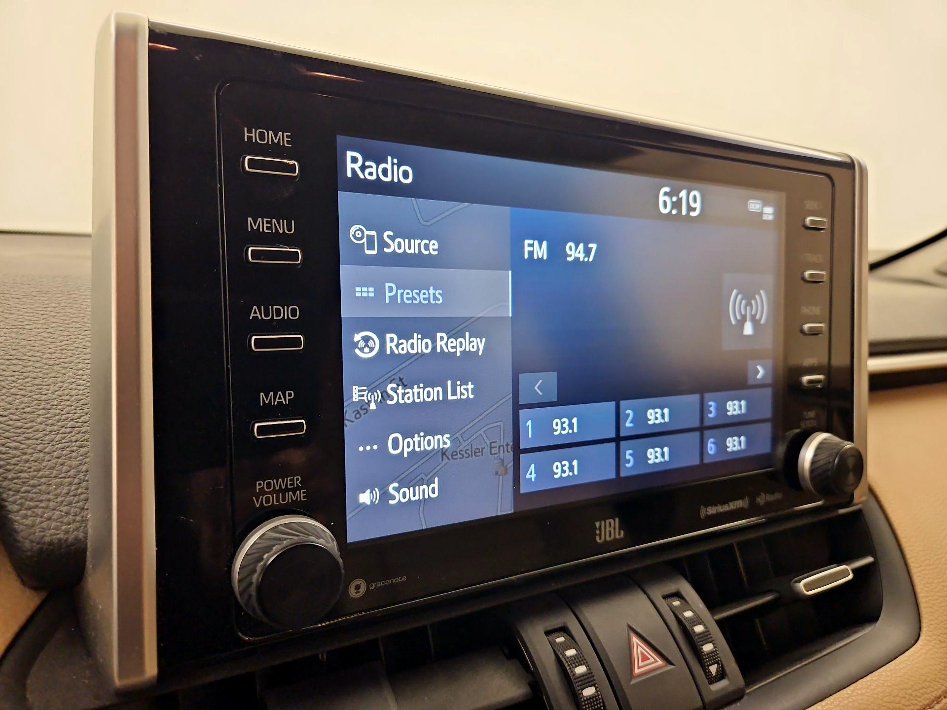 Thumbnail: 2021 Toyota RAV4 - 16