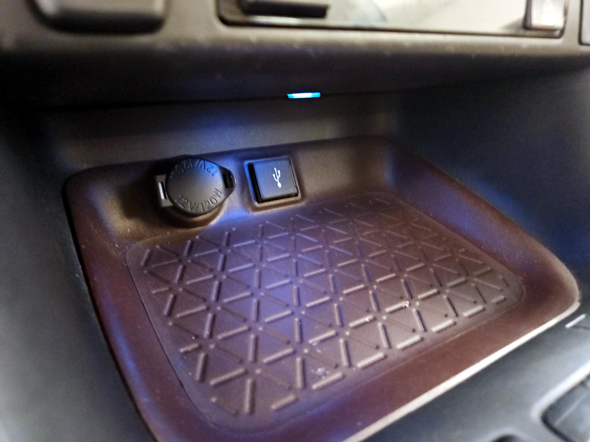 Thumbnail: 2021 Toyota RAV4 - 19