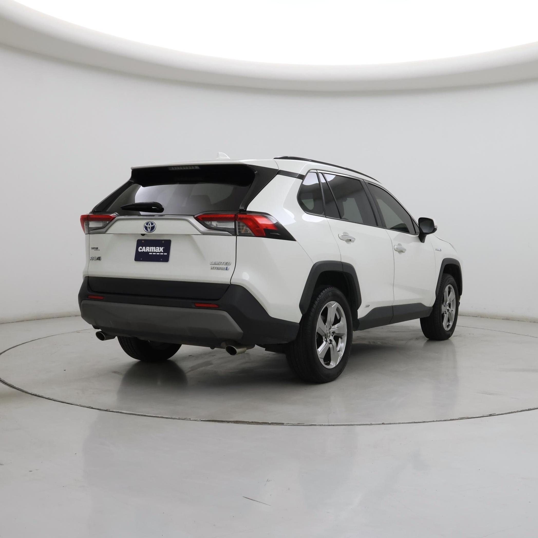Thumbnail: 2021 Toyota RAV4 - 8