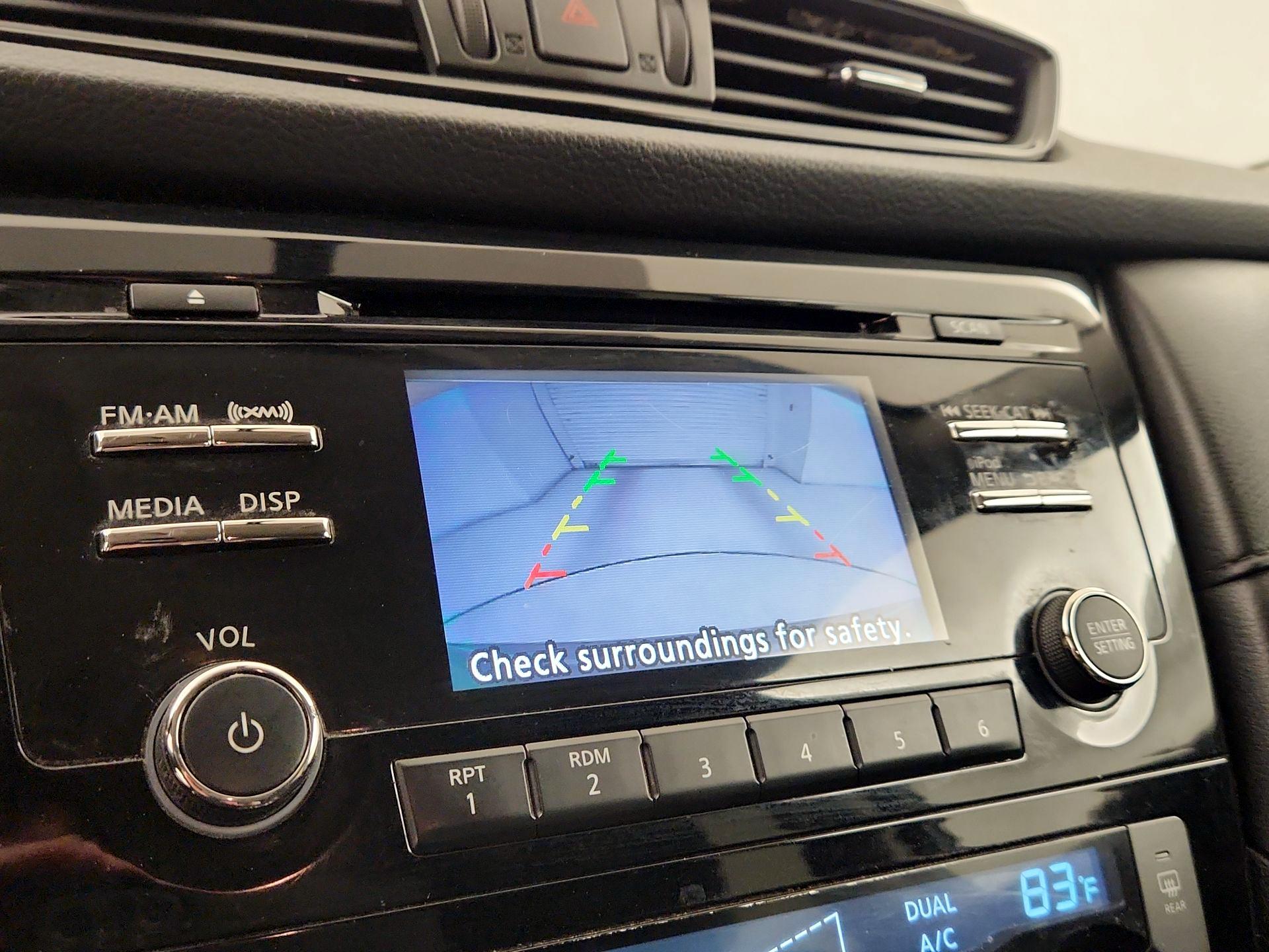 Thumbnail: 2017 Nissan Rogue - 14