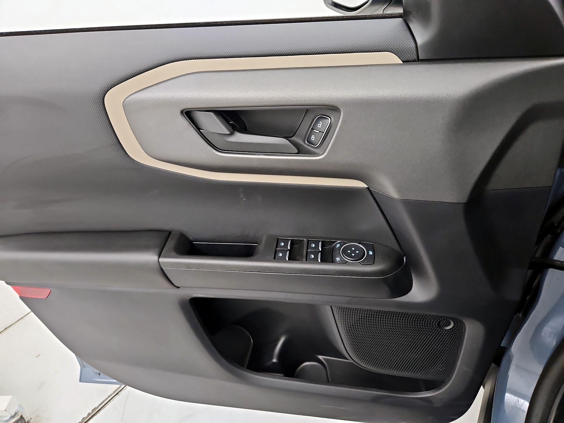 Thumbnail: 2025 Ford Bronco Sport - 12