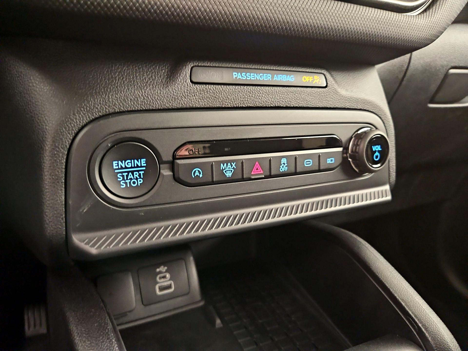 Thumbnail: 2025 Ford Bronco Sport - 16