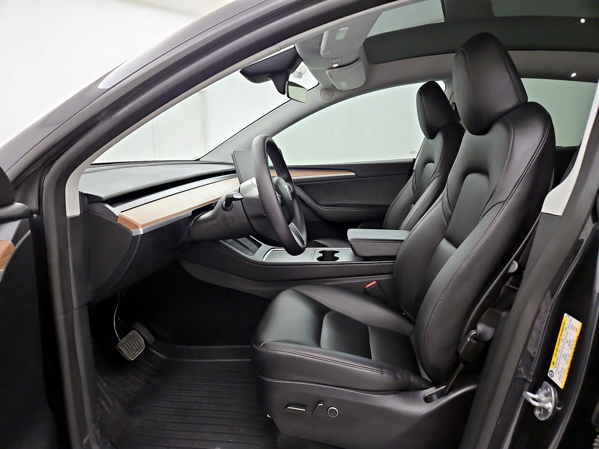 Thumbnail: 2025 Tesla Model Y - 11