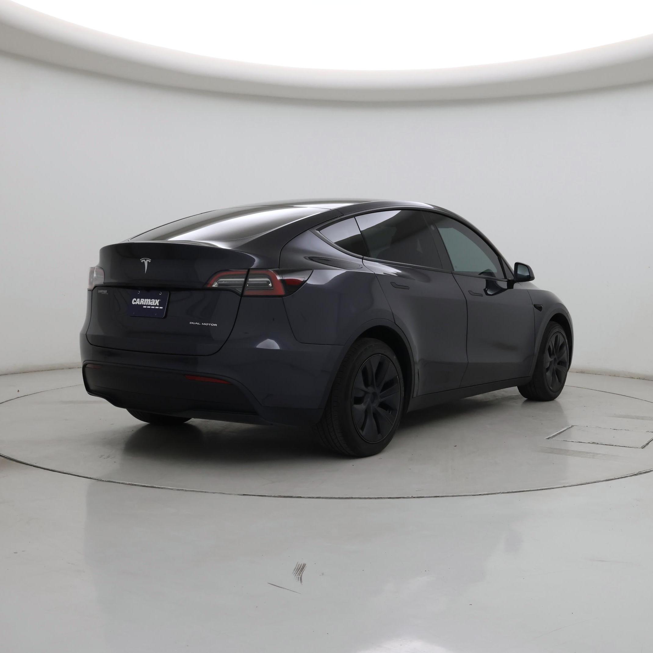 Thumbnail: 2025 Tesla Model Y - 8