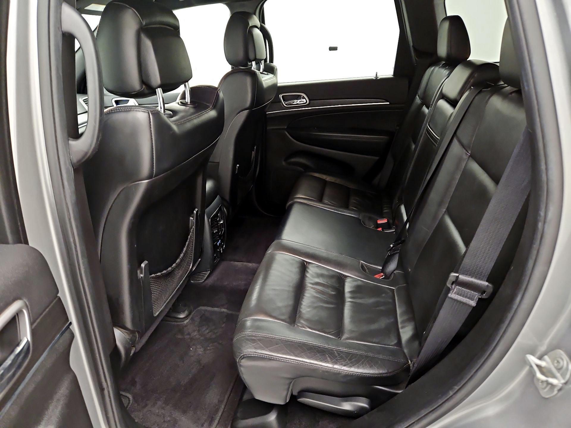 Thumbnail: 2018 Jeep Grand Cherokee - 19