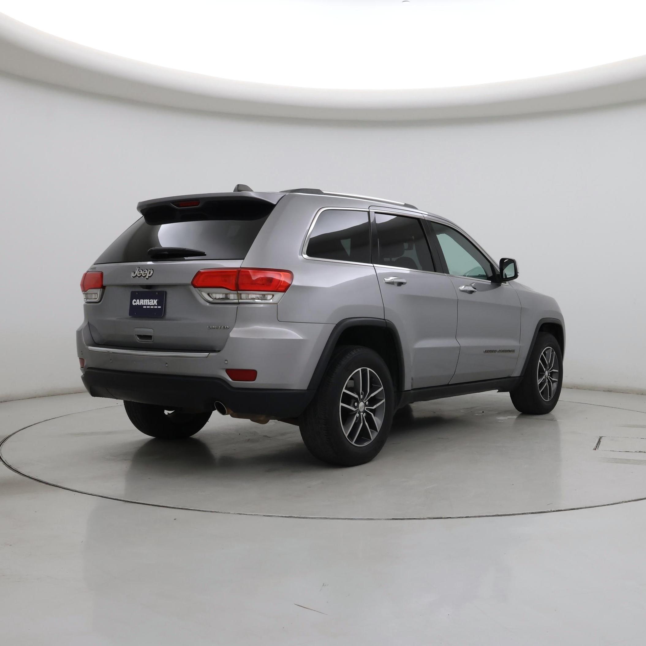 Thumbnail: 2018 Jeep Grand Cherokee - 8