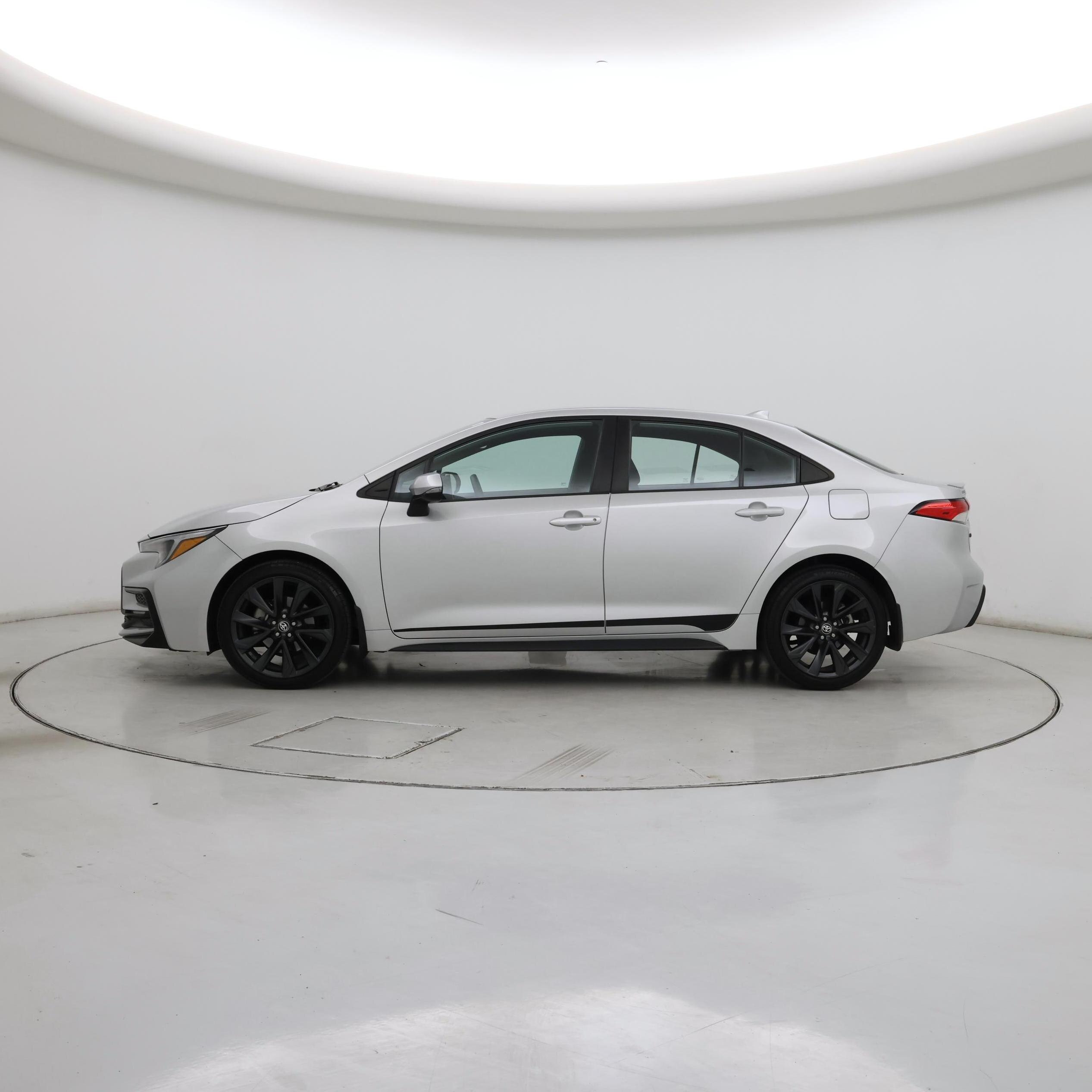 Thumbnail: 2024 Toyota Corolla - 3