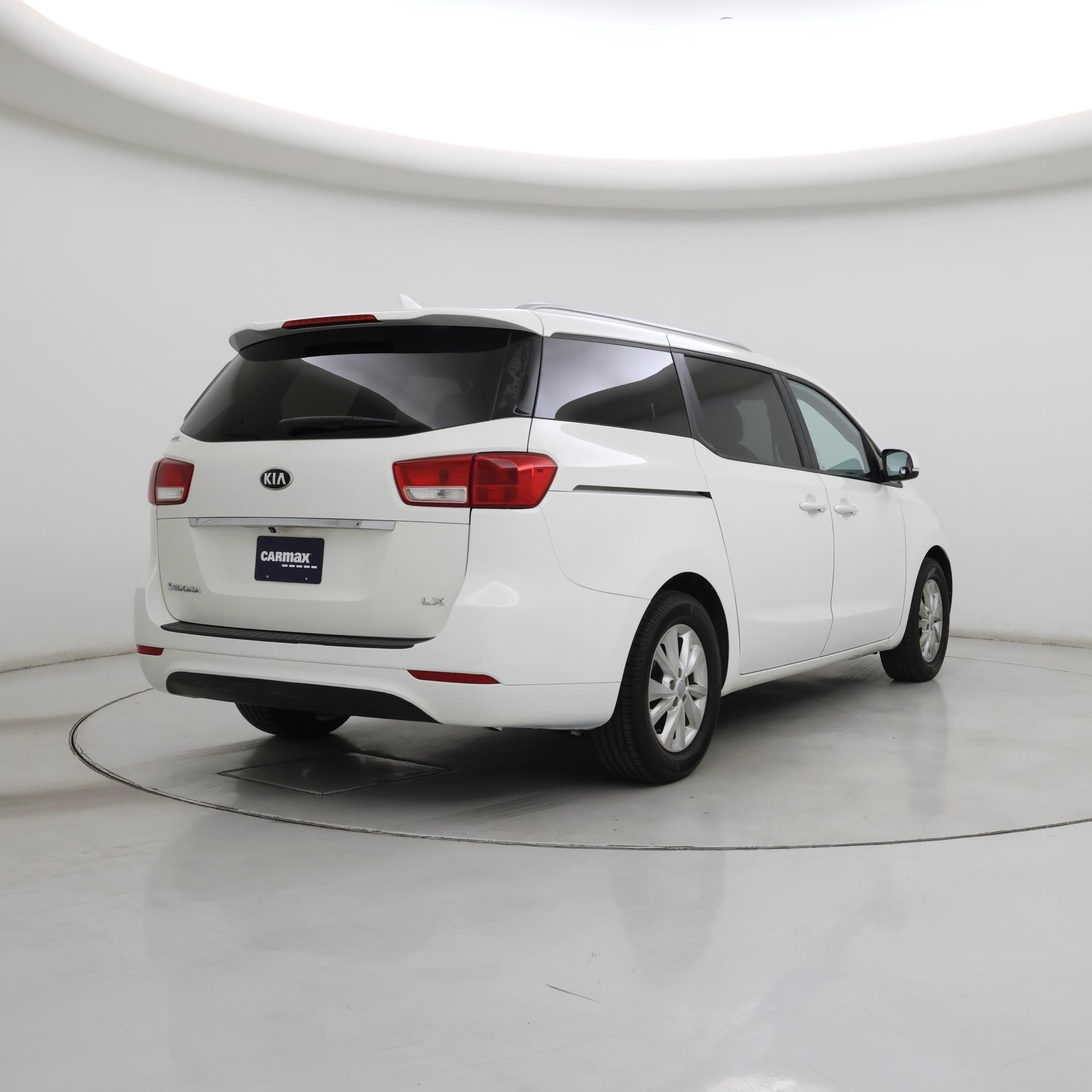 Thumbnail: 2016 Kia Sedona - 8