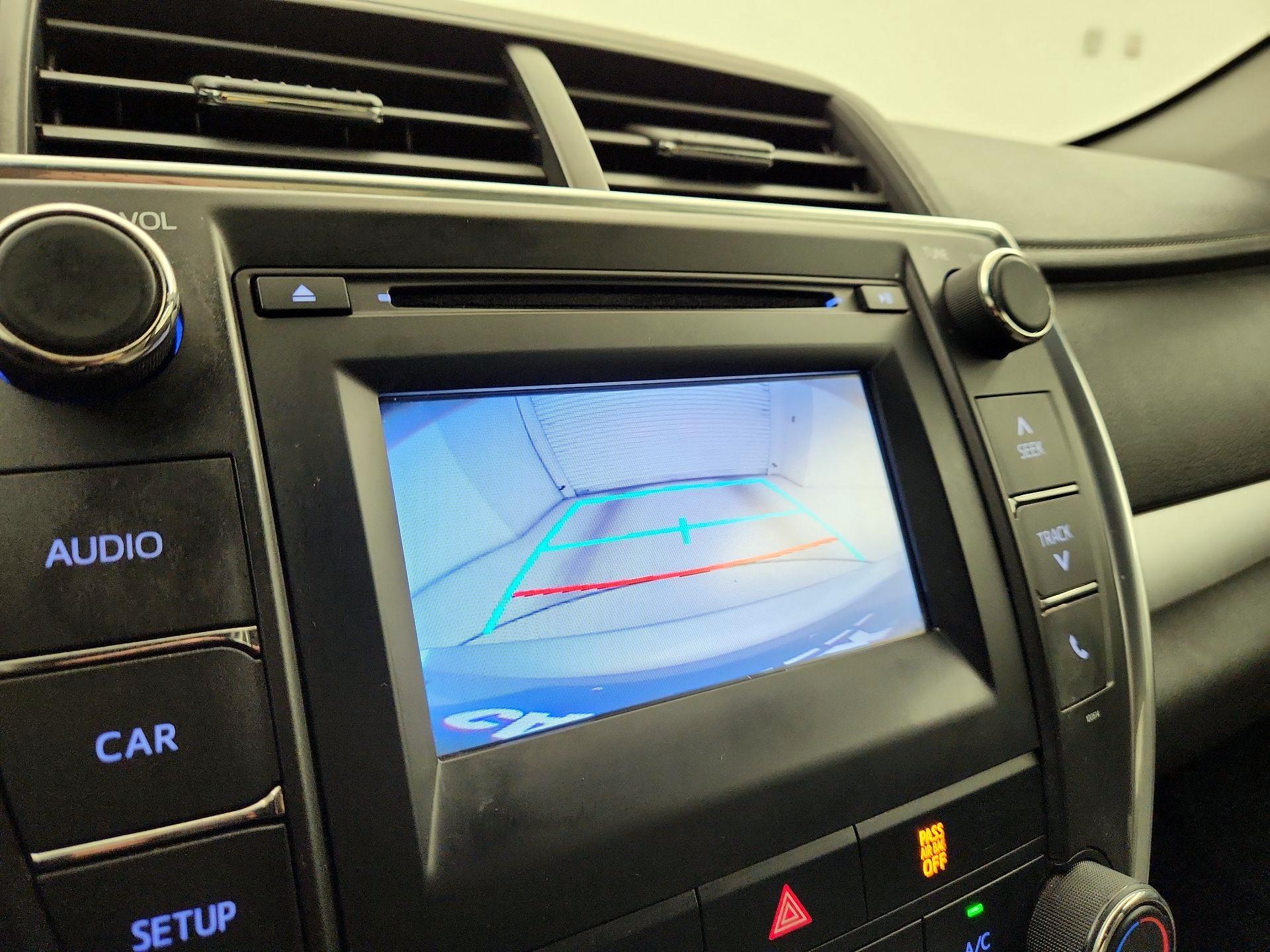 Thumbnail: 2017 Toyota Camry - 14