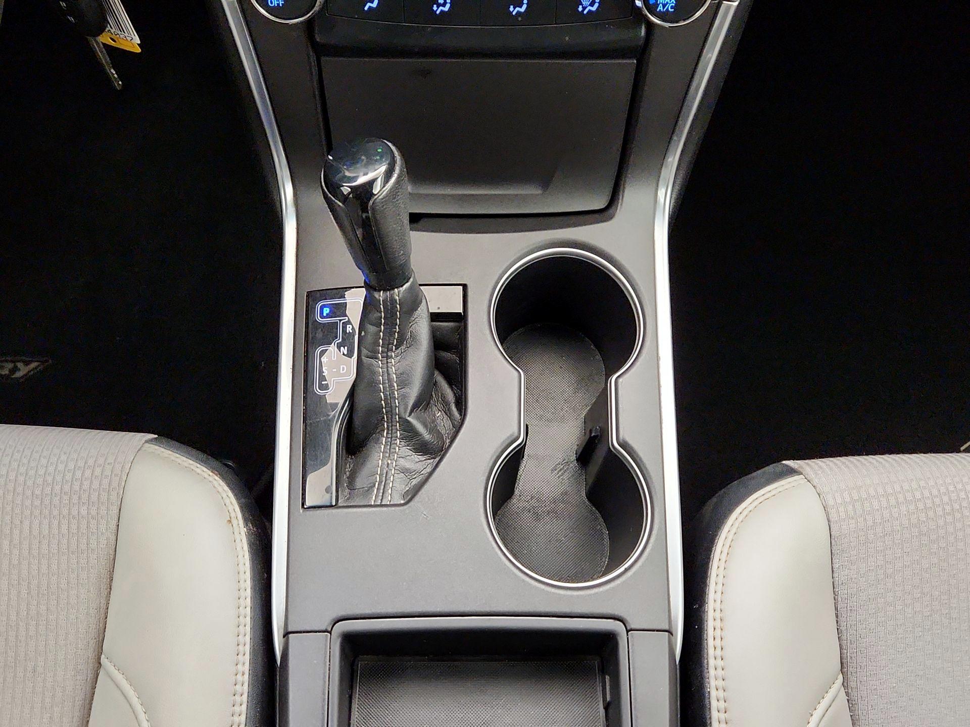 Thumbnail: 2017 Toyota Camry - 17