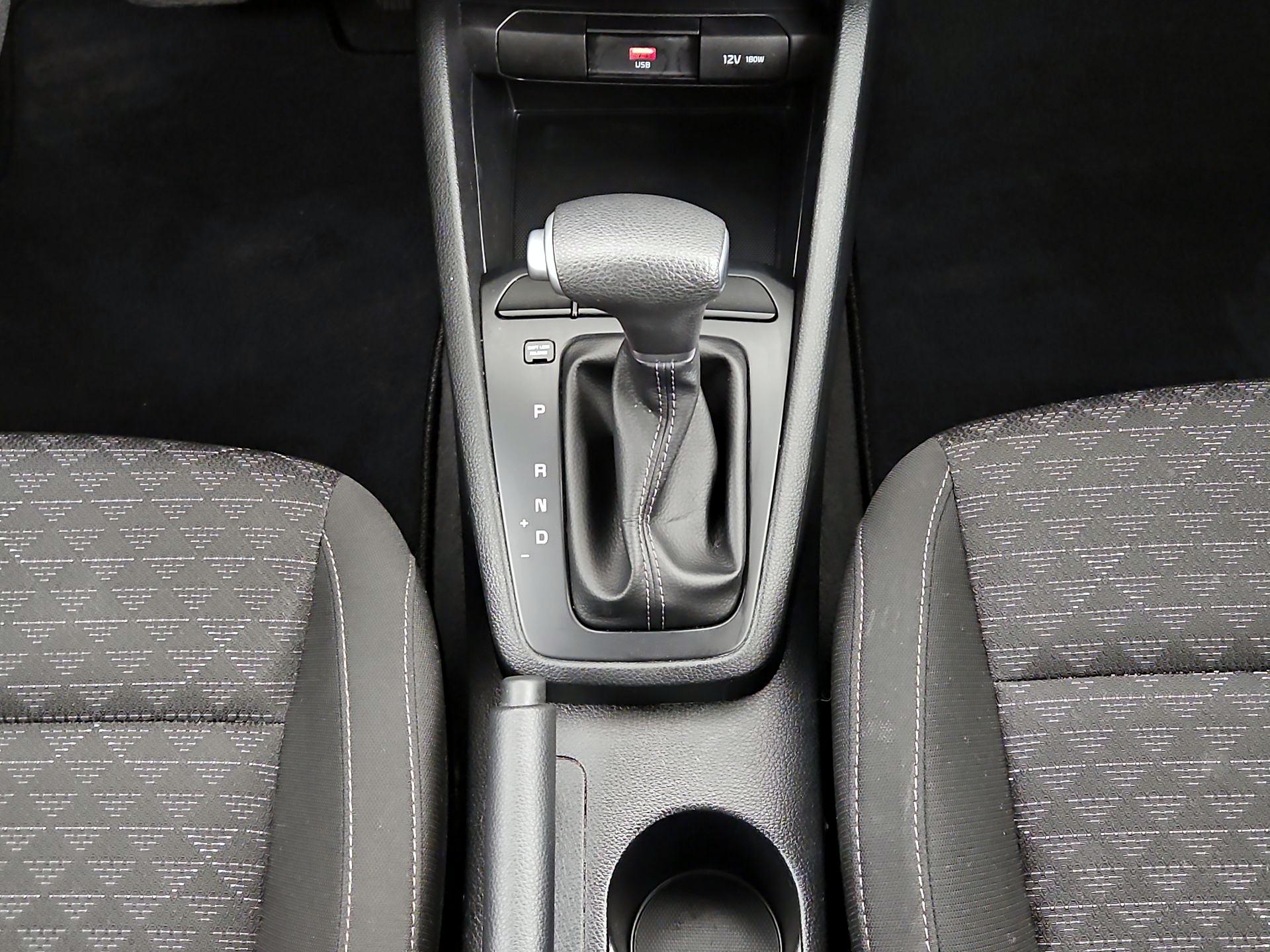 Thumbnail: 2023 Kia Rio - 17