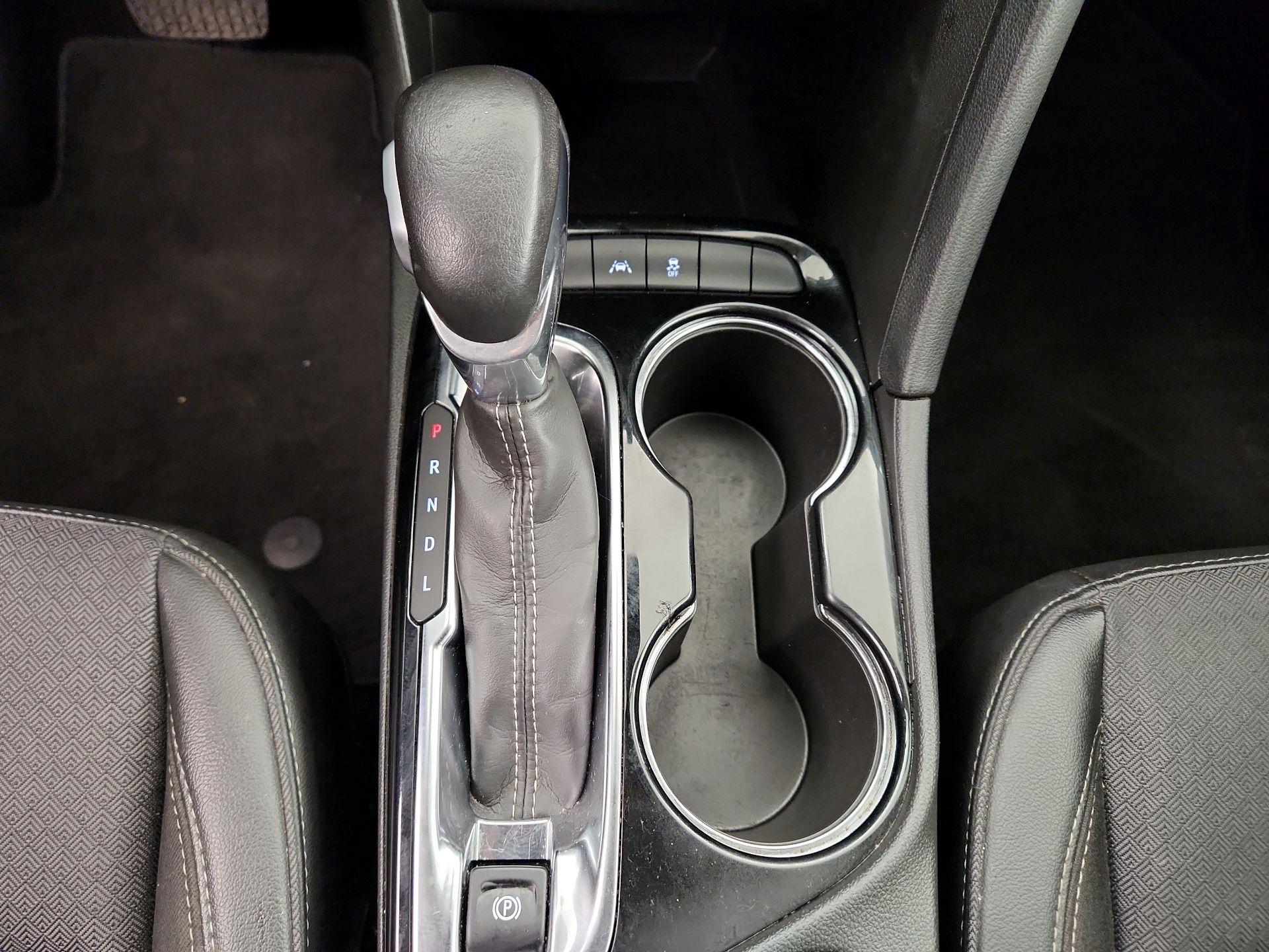 Thumbnail: 2022 Buick Encore GX - 17