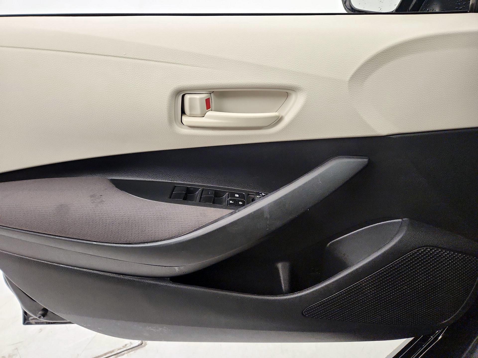 Thumbnail: 2022 Toyota Corolla - 12