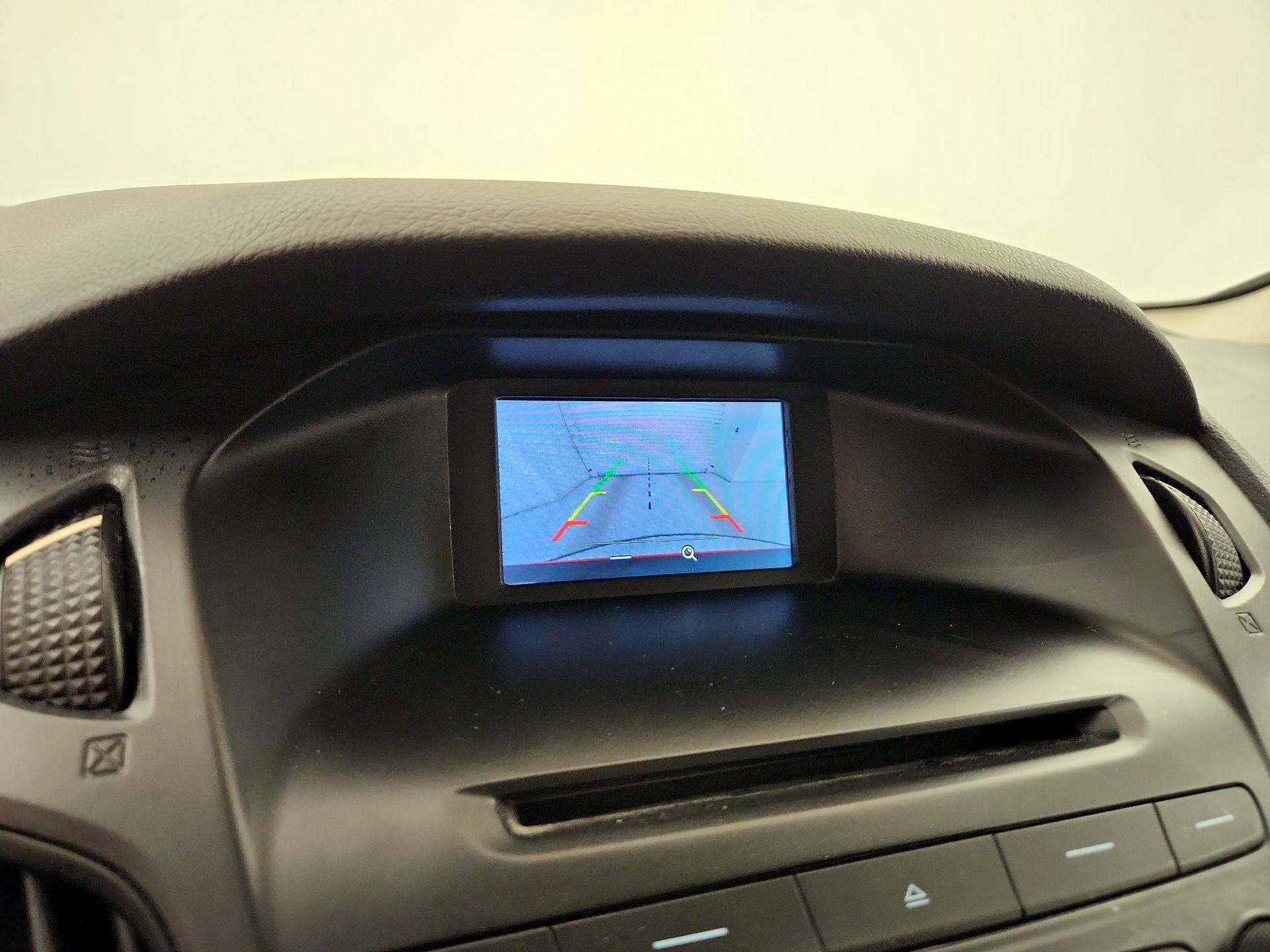 Thumbnail: 2016 Ford Focus - 13