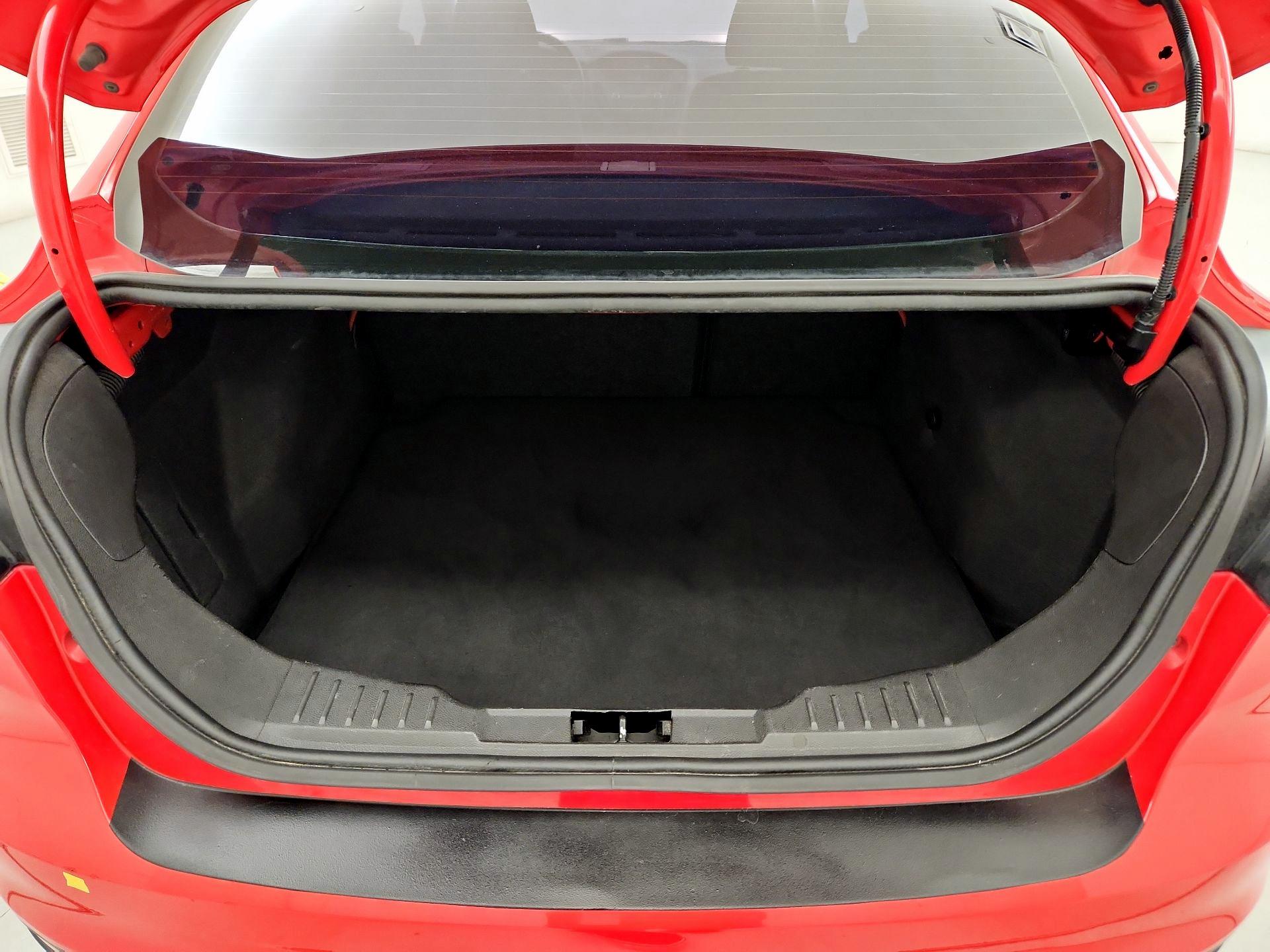 Thumbnail: 2016 Ford Focus - 19