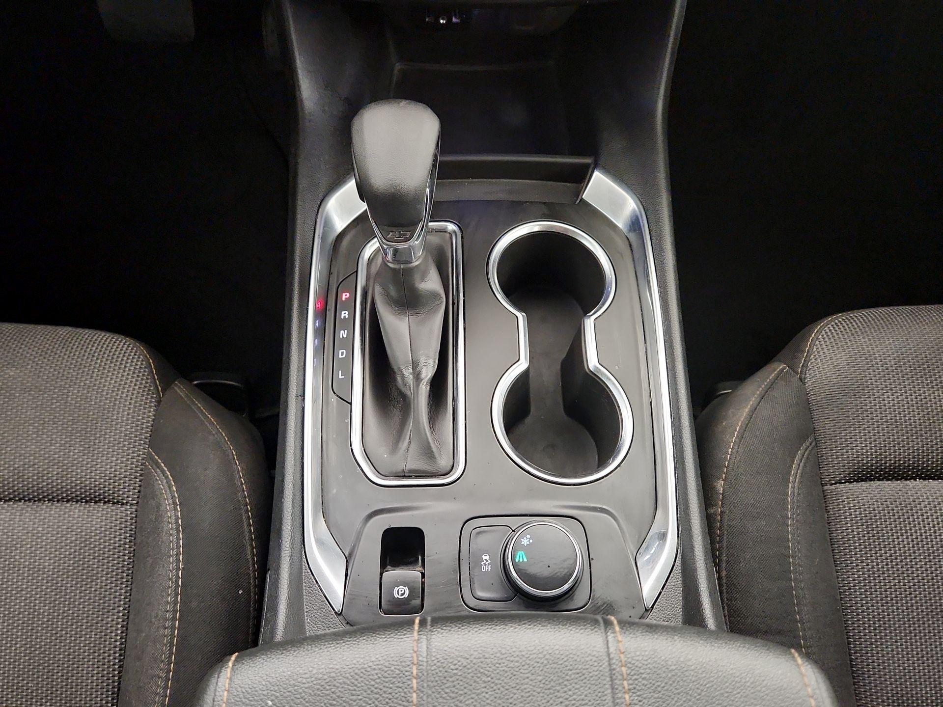 Thumbnail: 2021 Chevrolet Traverse - 17