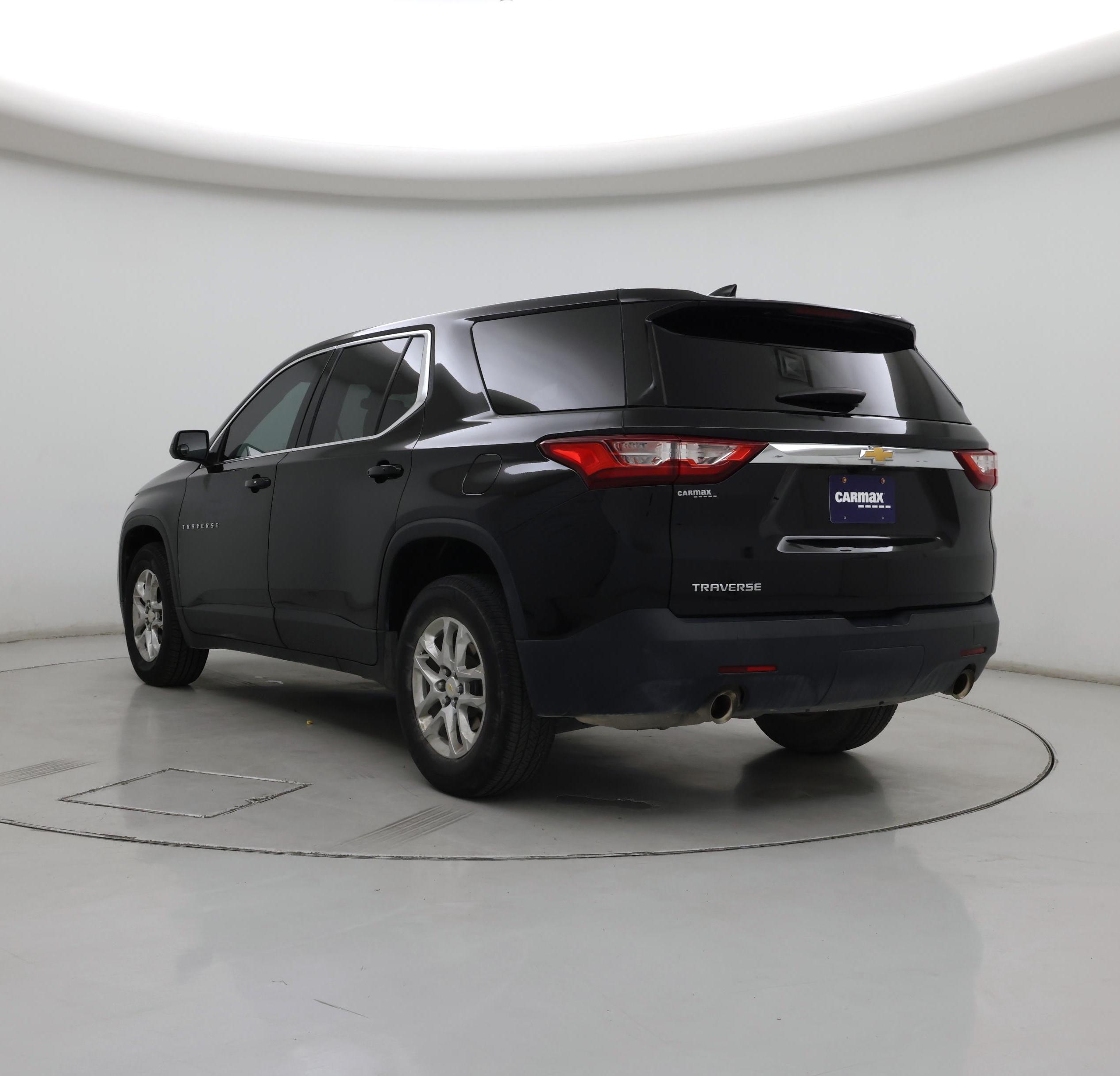 Thumbnail: 2021 Chevrolet Traverse - 2
