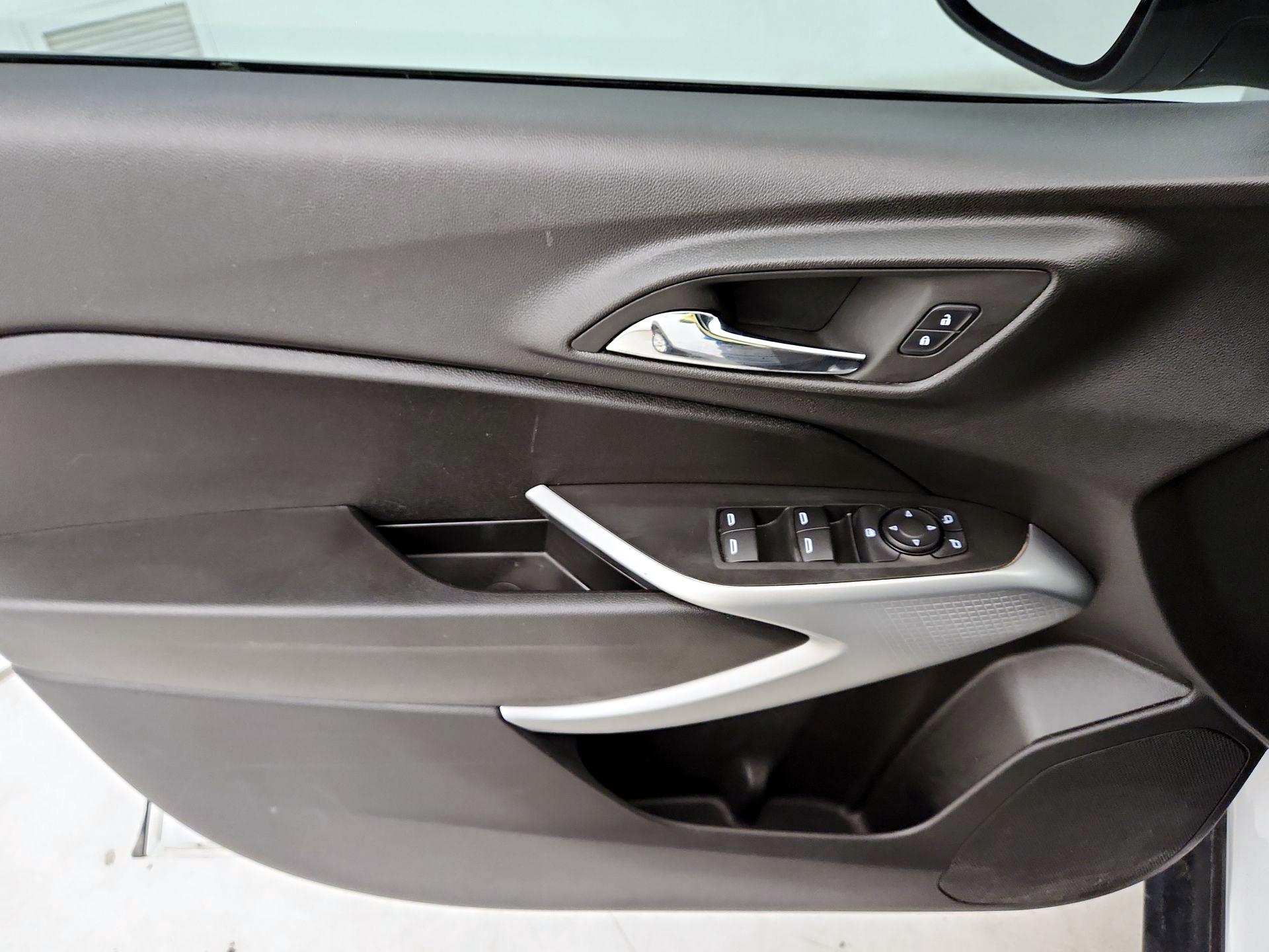 Thumbnail: 2024 Chevrolet Trax - 12