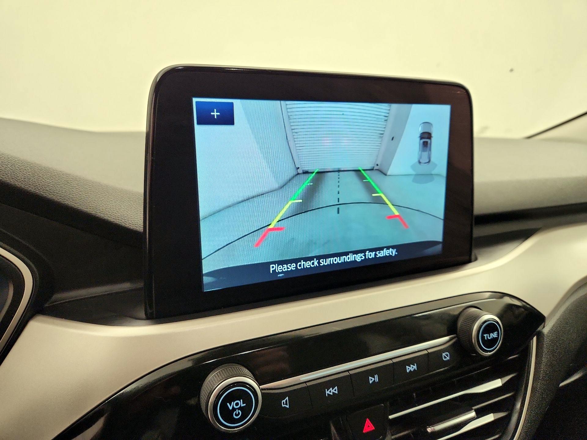 Thumbnail: 2021 Ford Escape - 14