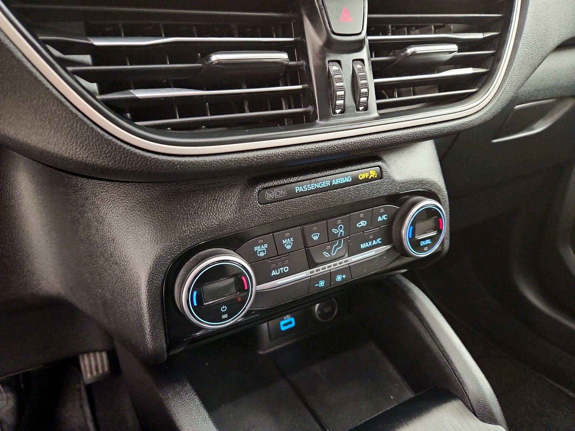 Thumbnail: 2021 Ford Escape - 16