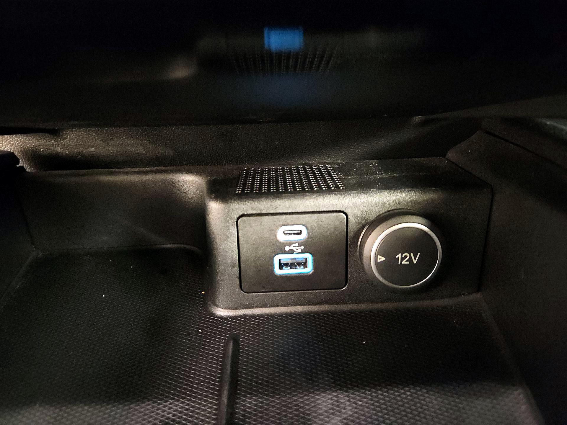 Thumbnail: 2021 Ford Escape - 18