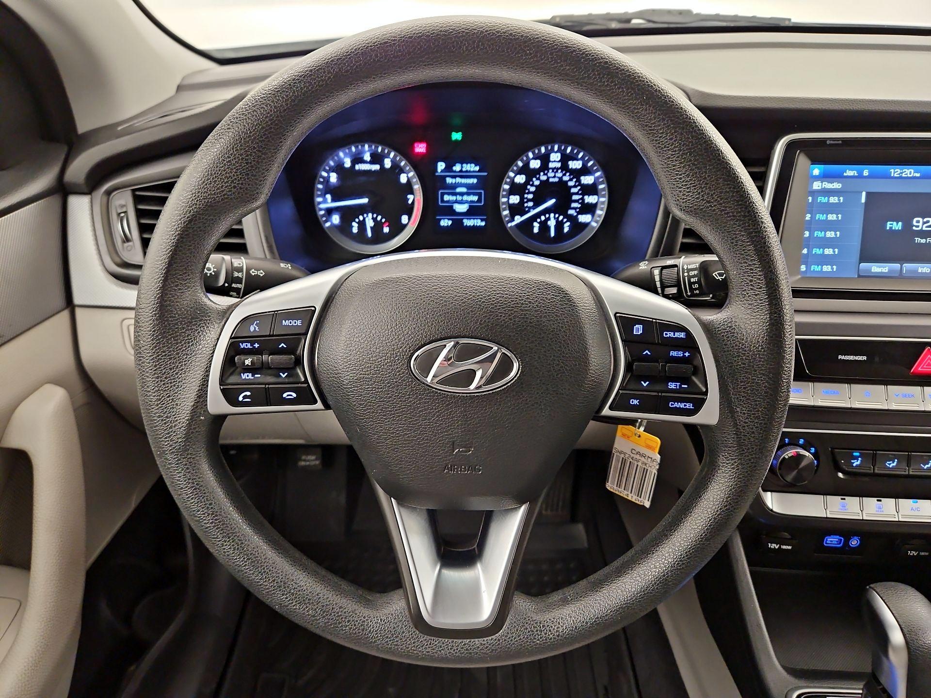 Thumbnail: 2019 Hyundai Sonata - 10