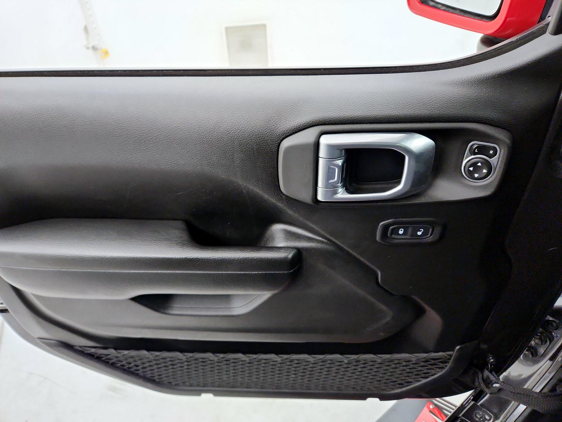 Thumbnail: 2021 Jeep Wrangler - 12