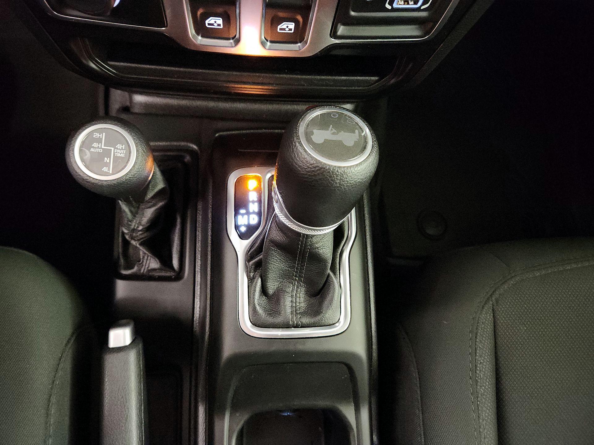 Thumbnail: 2021 Jeep Wrangler - 17