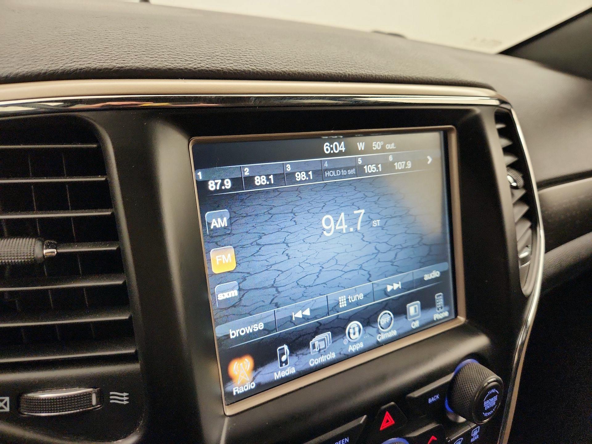 Thumbnail: 2017 Jeep Grand Cherokee - 15