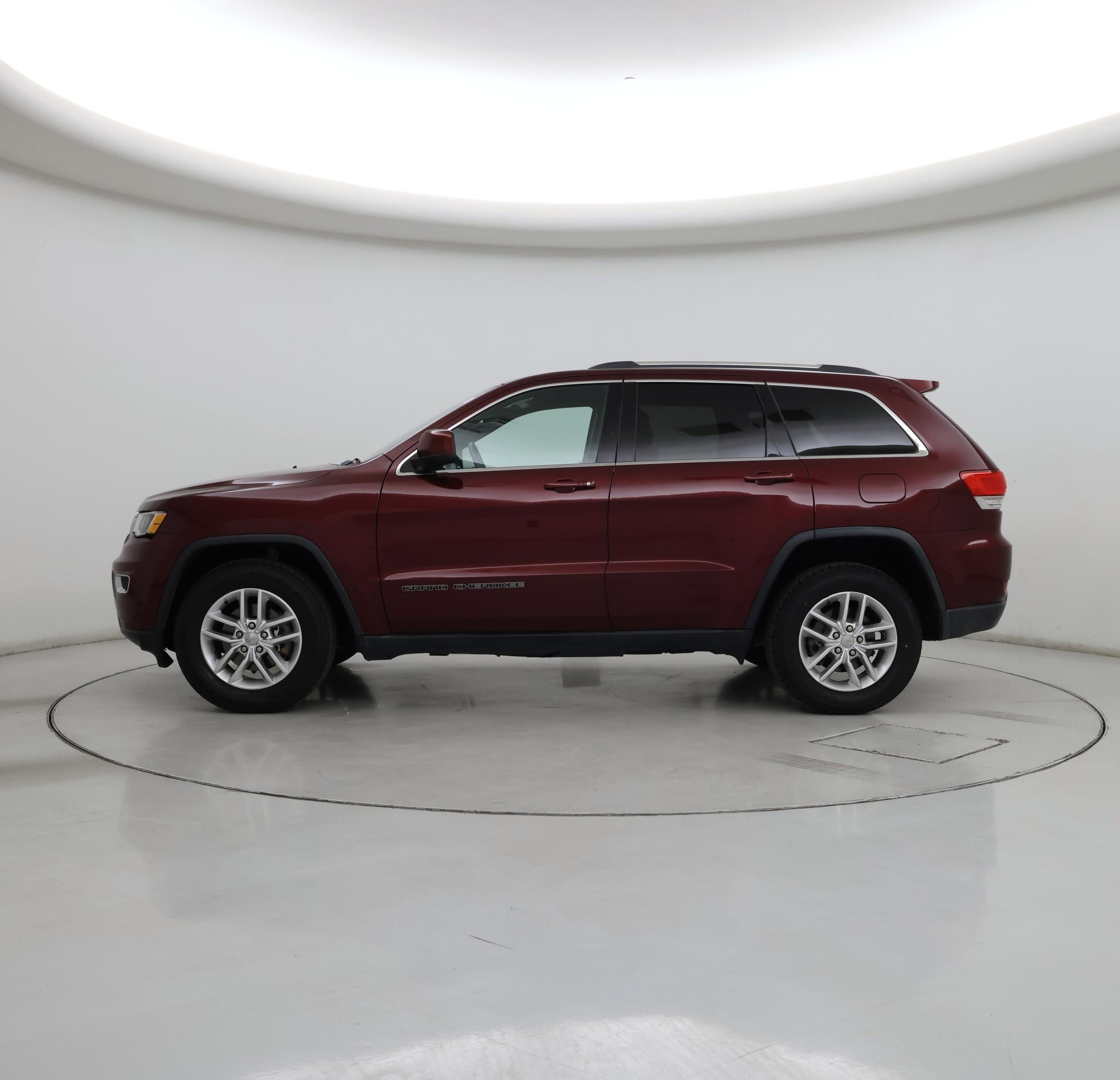 Thumbnail: 2017 Jeep Grand Cherokee - 3
