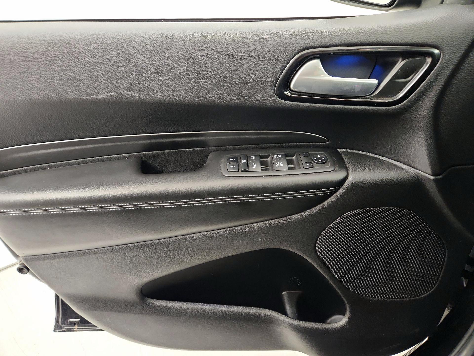 Thumbnail: 2022 Dodge Durango - 12