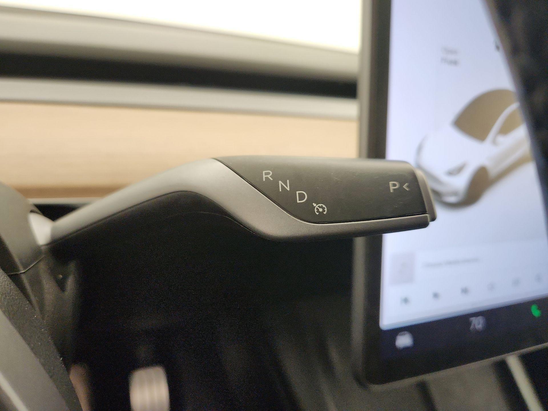 Thumbnail: 2022 Tesla Model Y - 17