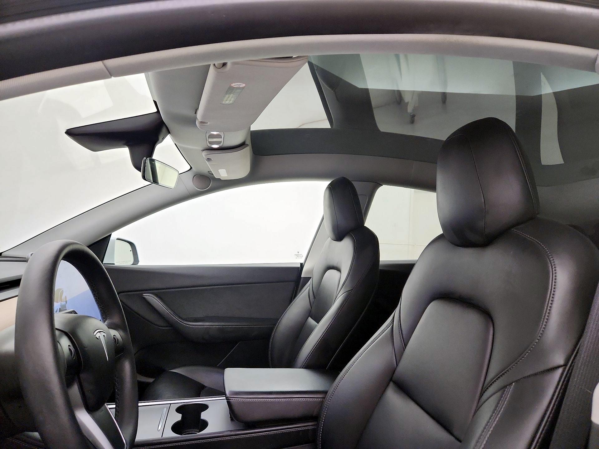 Thumbnail: 2022 Tesla Model Y - 19