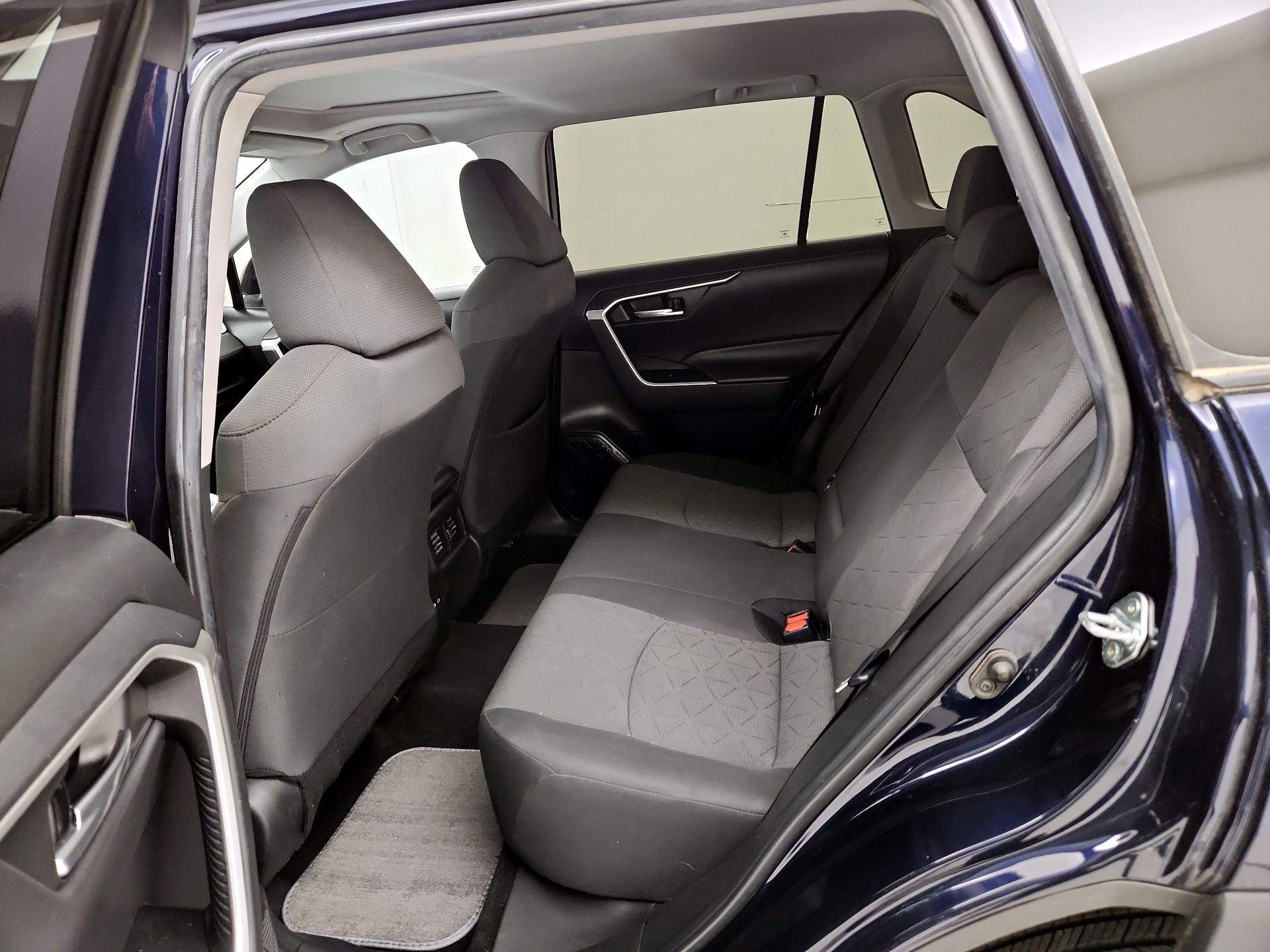 Thumbnail: 2023 Toyota RAV4 - 20